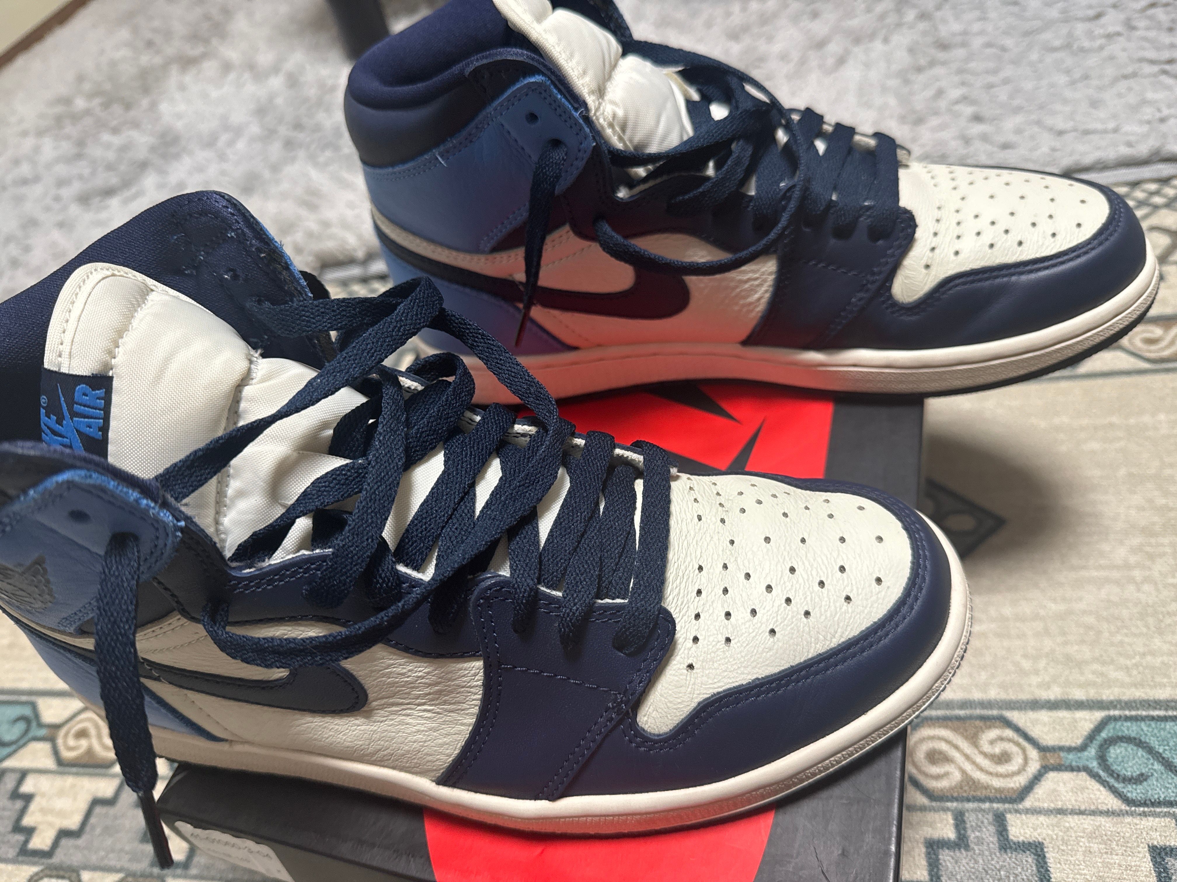 Nike Air Jordan 1 Retro High OG "Obsidian/University Blue"