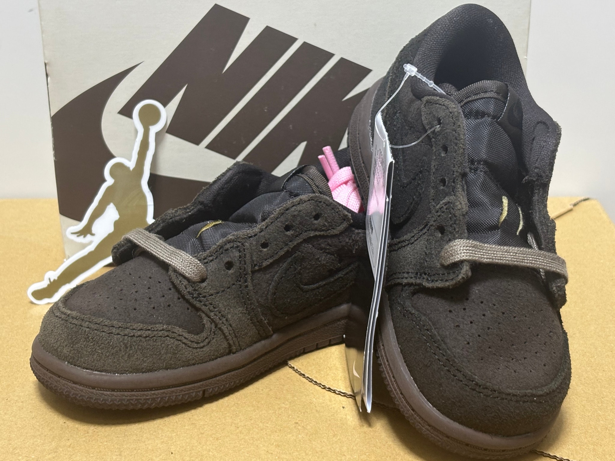 Travis Scott × Nike TD Jordan 1 Low OG SP "Velvet Brown and Dark Mocha"