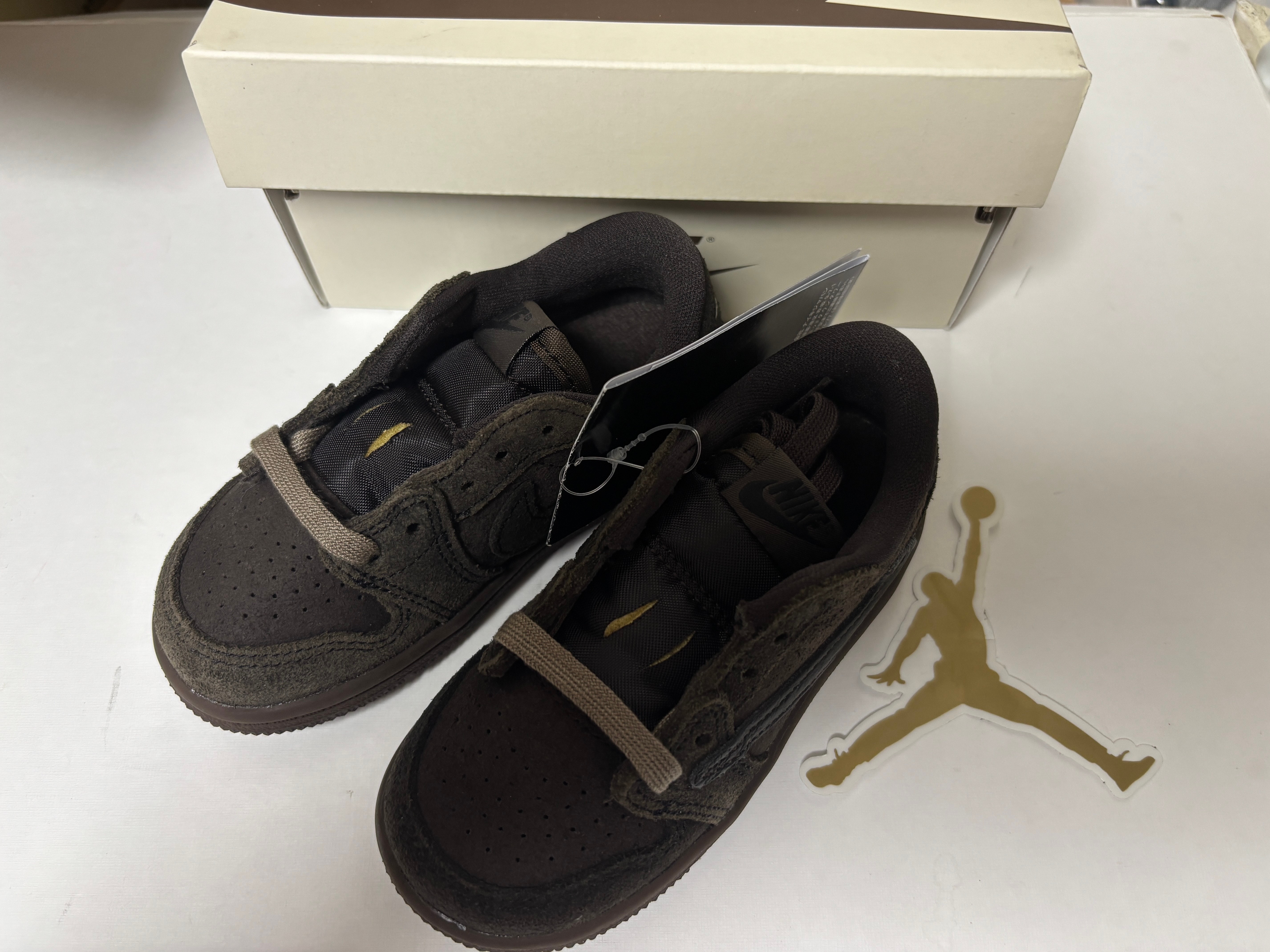 Travis Scott × Nike TD Jordan 1 Low OG SP "Velvet Brown and Dark Mocha"