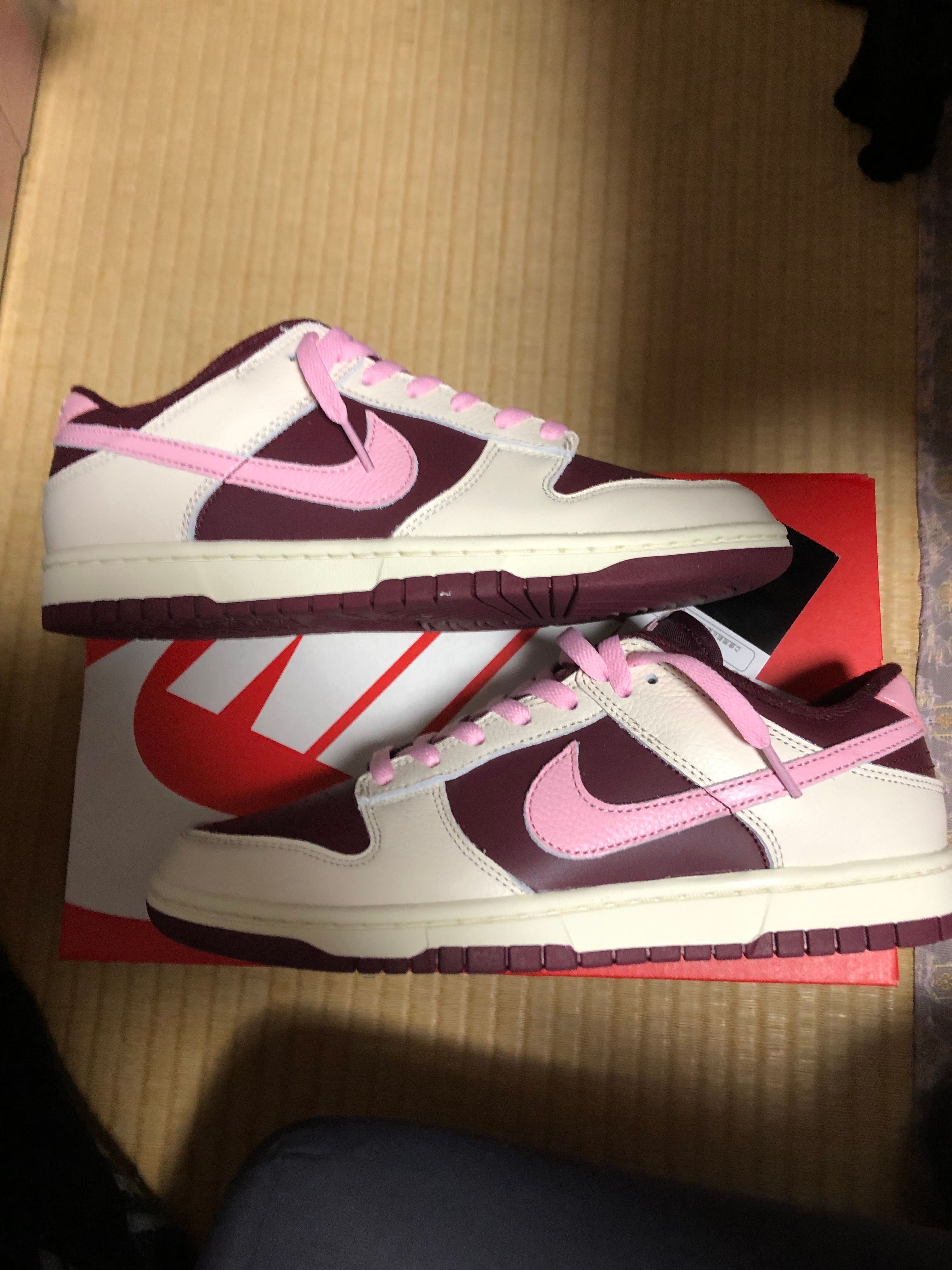 Nike Dunk Low "Valentine’s Day" (2023)