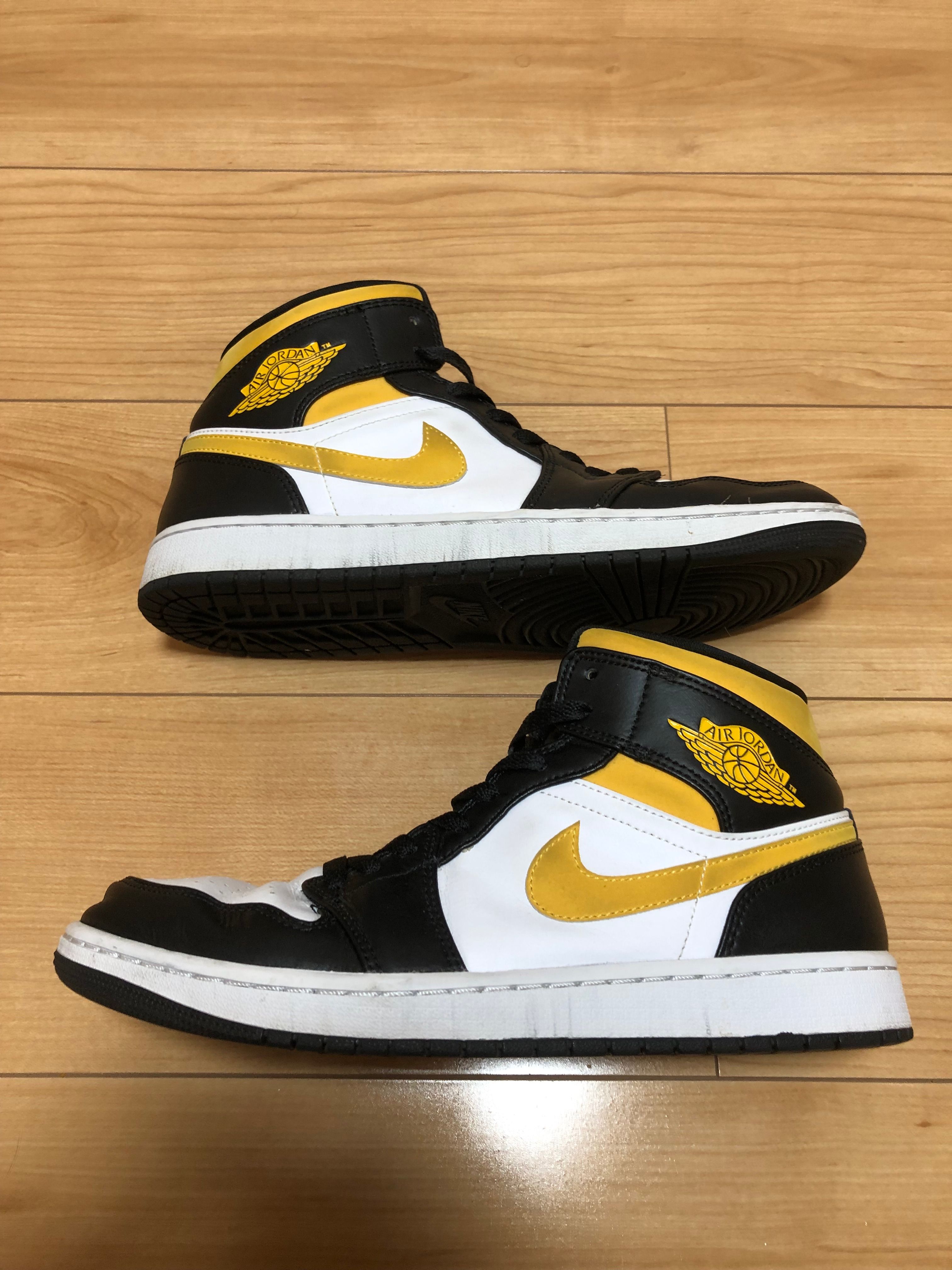 Nike Air Jordan 1 Mid "White/Pollen-Black"