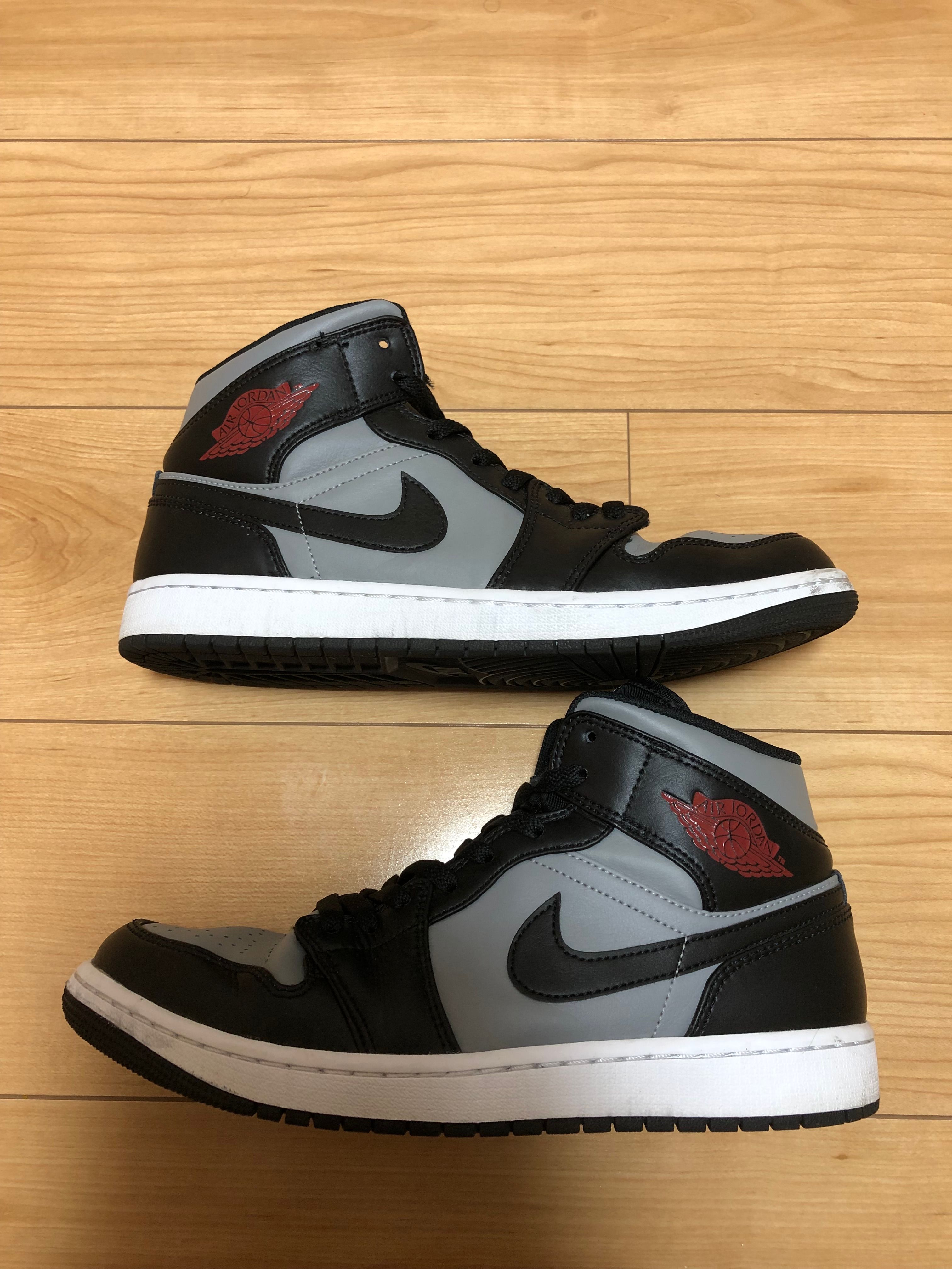 Nike Air Jordan 1 Mid "Shadow"