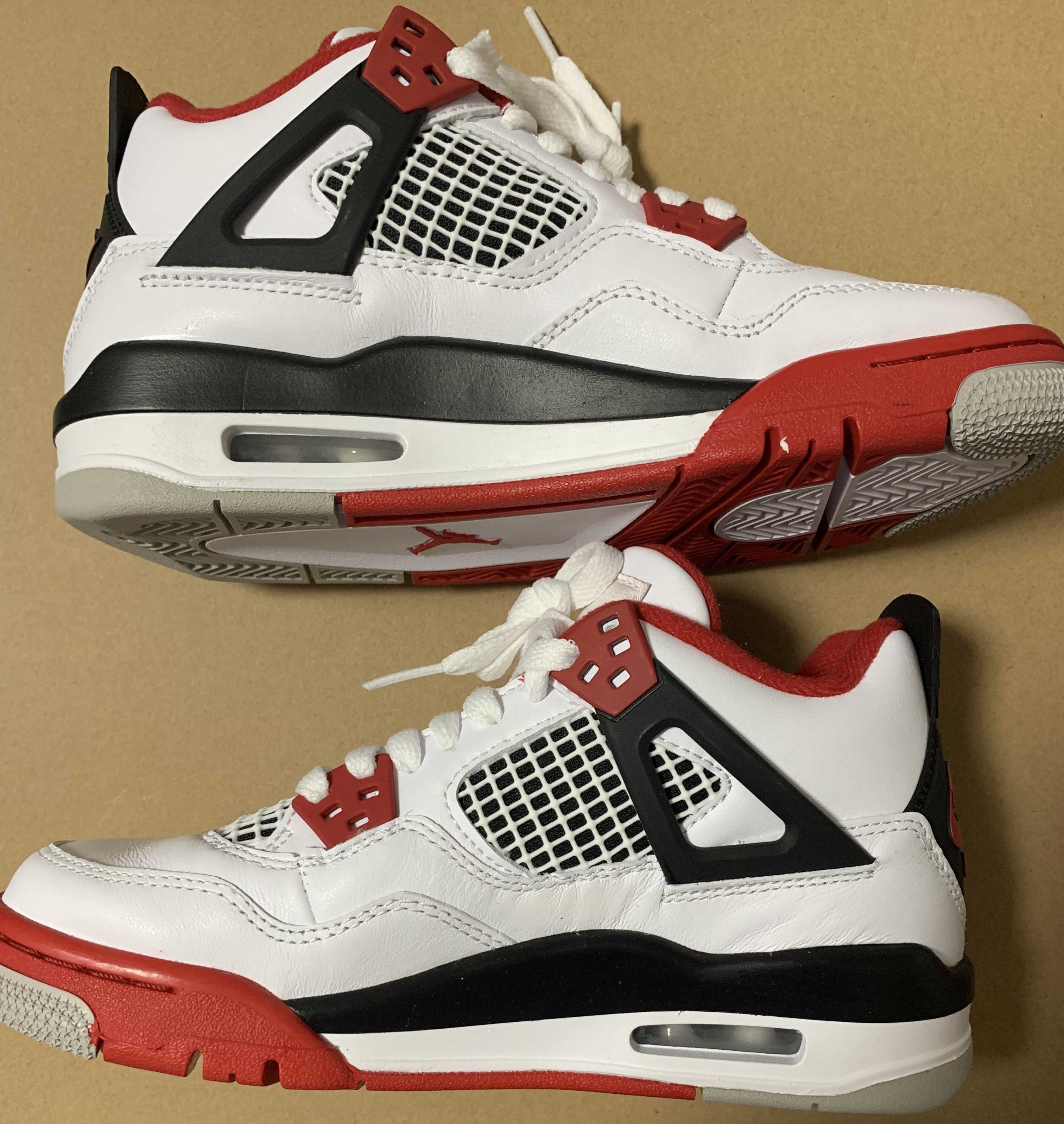 Nike GS Air Jordan 4 OG "Fire Red"