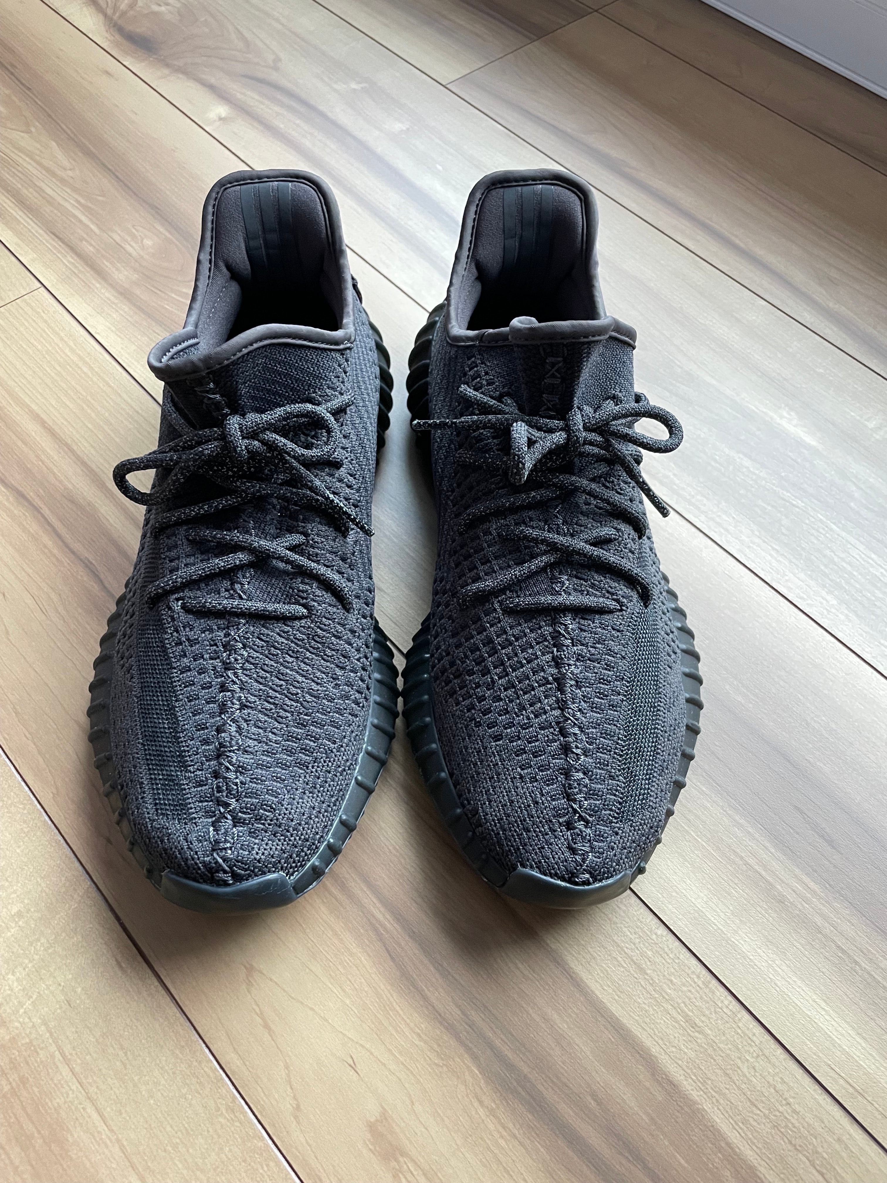 adidas YEEZY Boost 350 V2 "Black"
