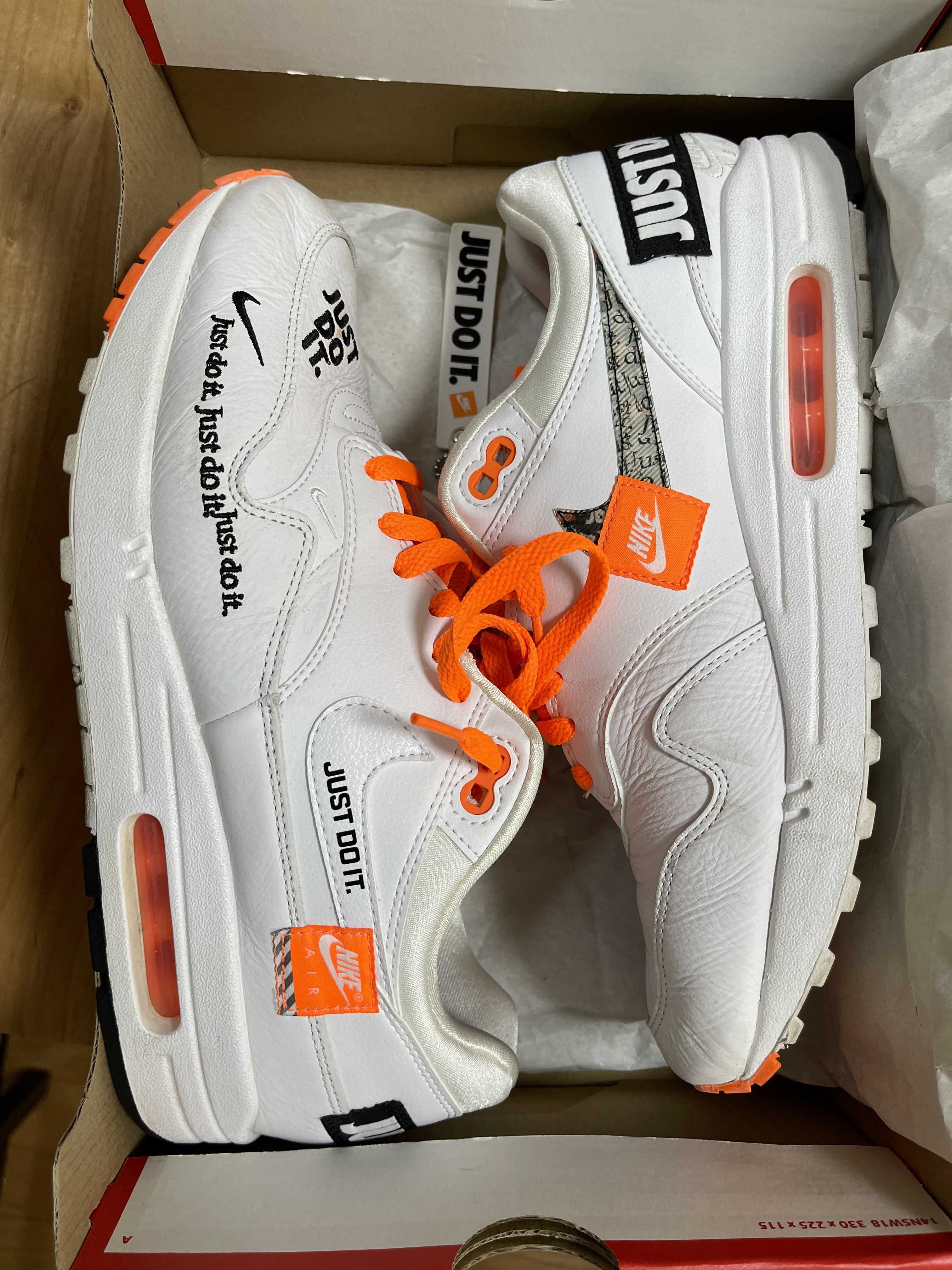 NIKE Women's AIR MAX 1 "WHITE JUST DO IT COLLECTION"