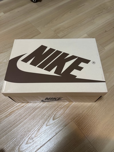 Travis Scott × Nike Air Jordan 1 Low OG SP "Velvet Brown and Dark Mocha"