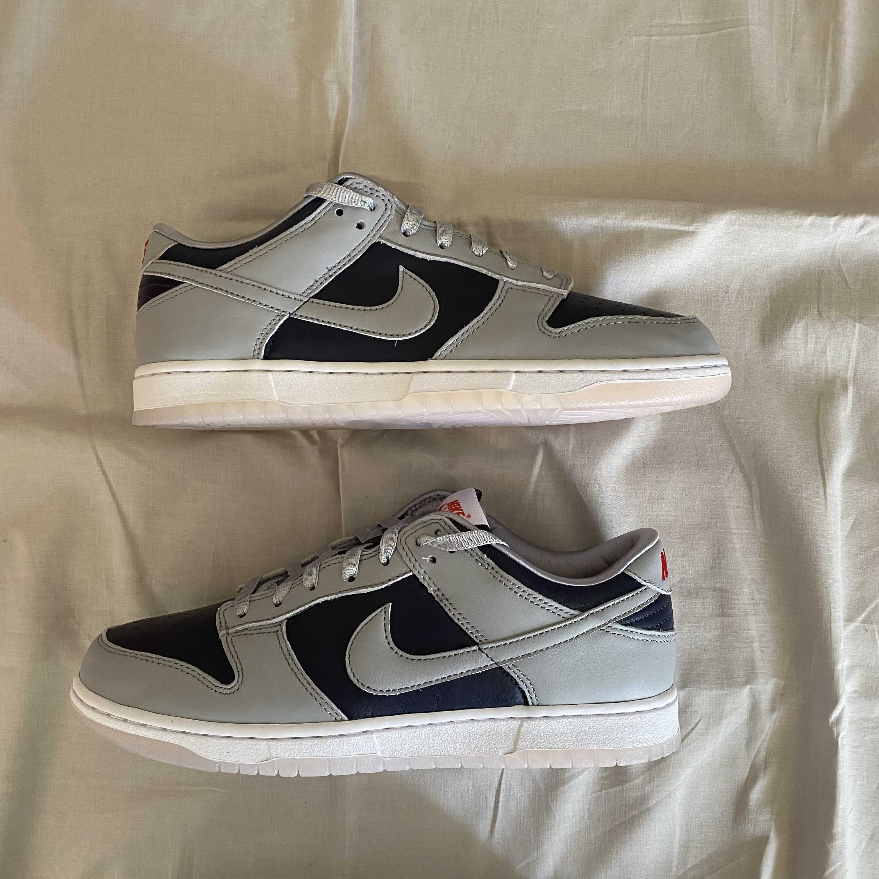 NIKE Women's DUNK LOW "COLLEGE NAVY"