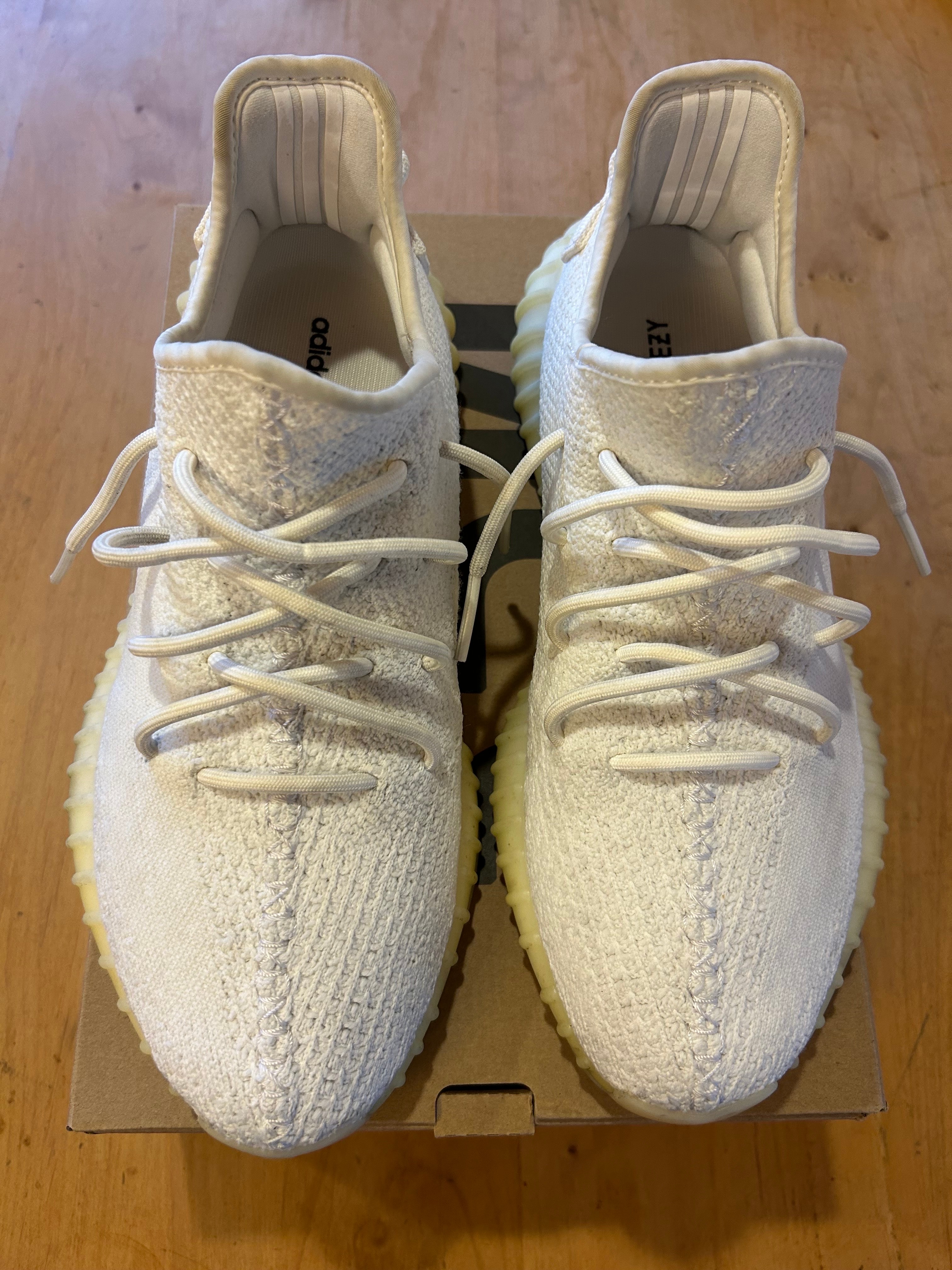 【稀少・新品】YEEZY BOOST 350 V2 クリームホワイト 人気モデル adidas Yeezy Boost 350 V2 Cream Men's - CP9366 - US