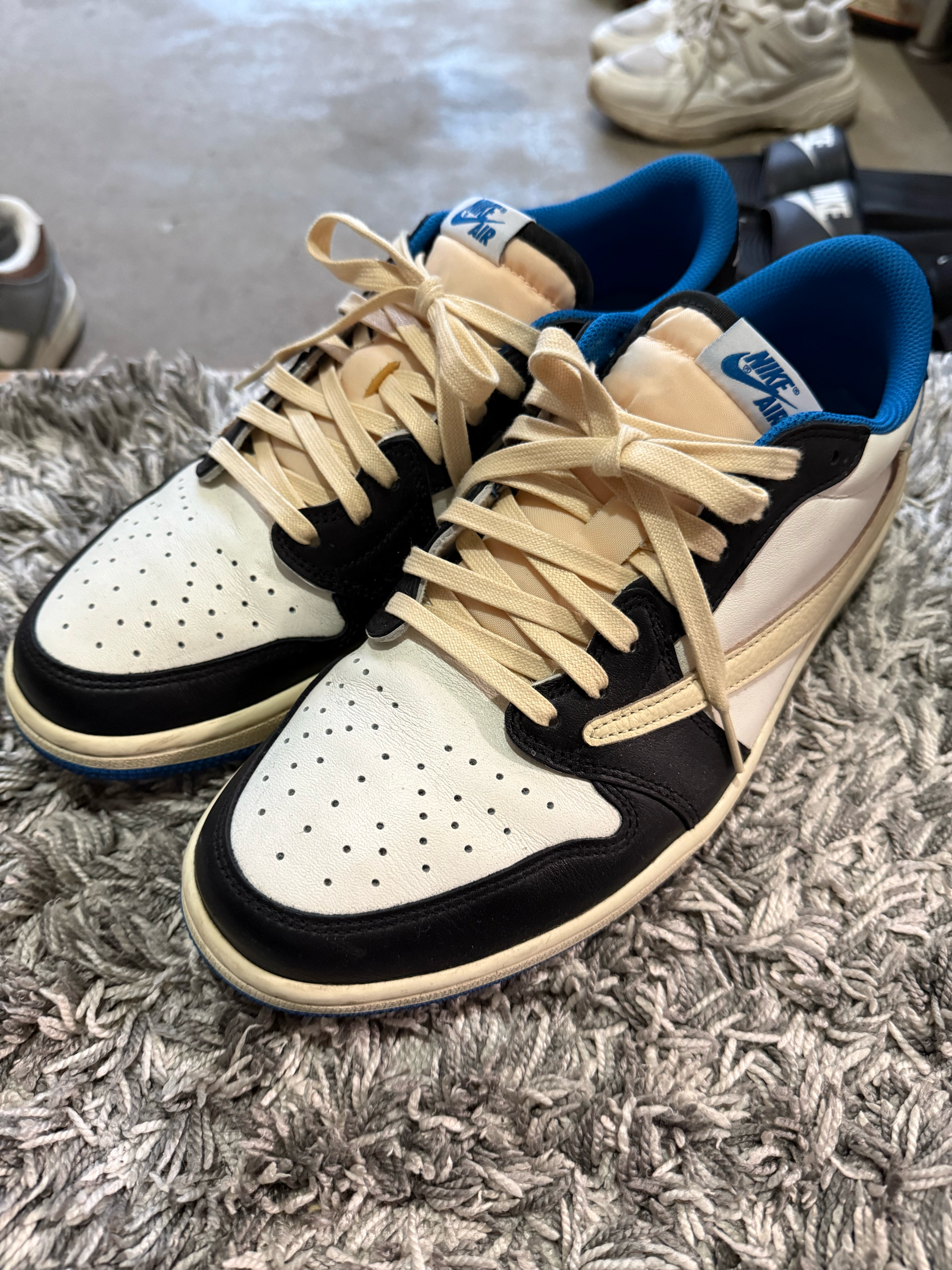 Travis Scott × fragment design × Nike Air Jordan 1 Low OG SP "Military Blue"