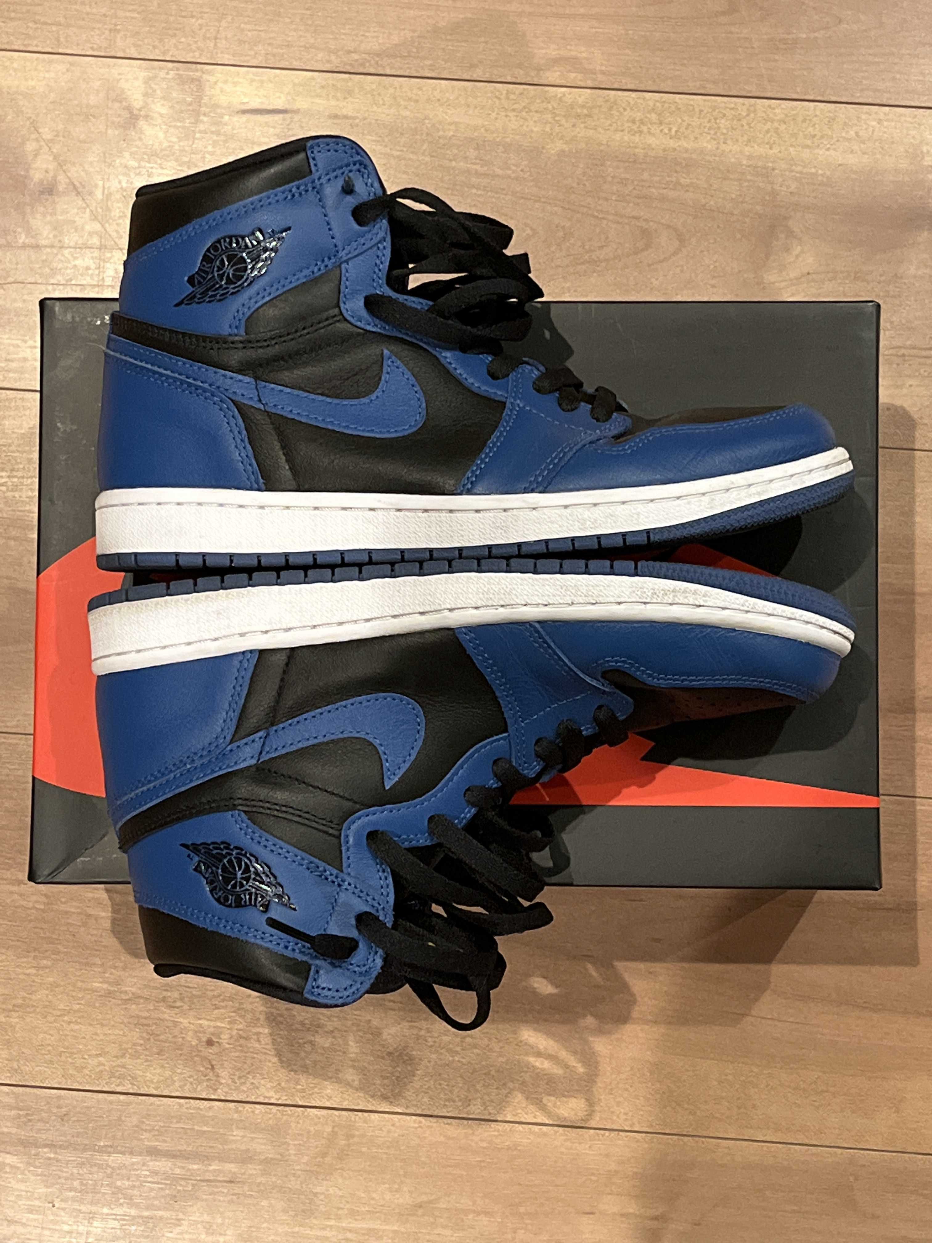 Nike Air Jordan 1 Retro High OG "Dark Marina Blue"