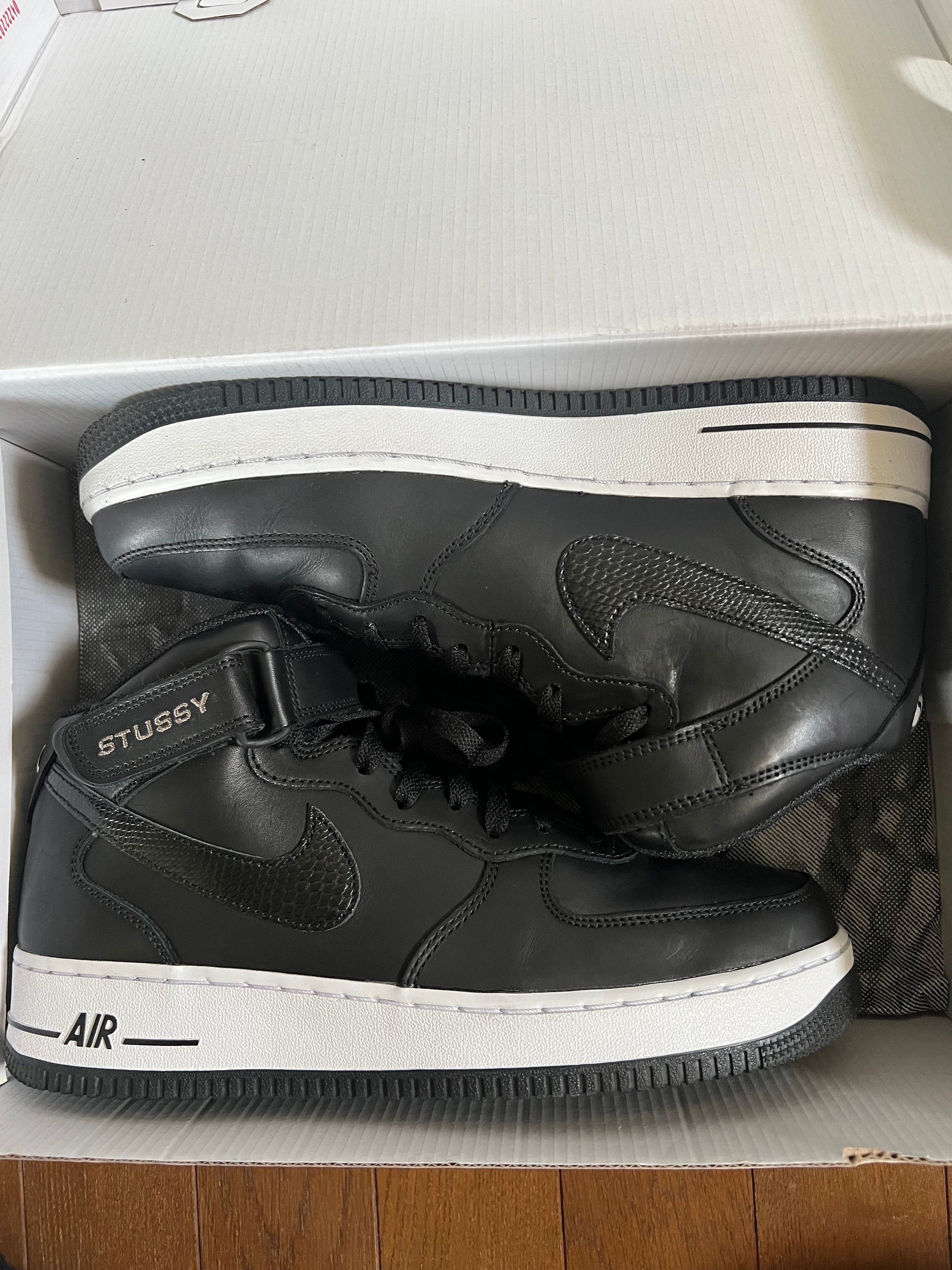 Stussy × Nike Air Force 1 Mid "Black/Black"