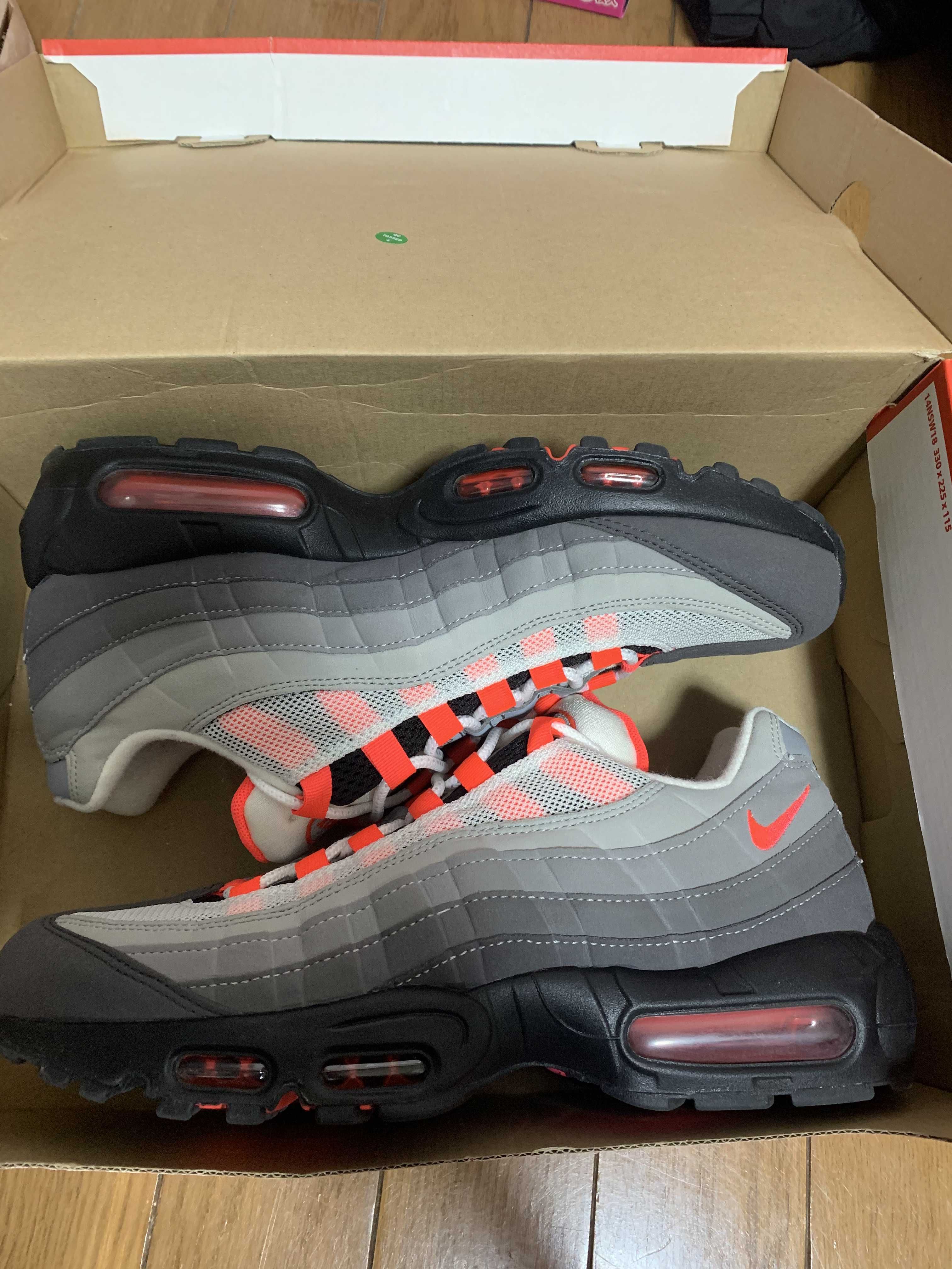 Nike Air Max 95 OG "White/Solar Red"