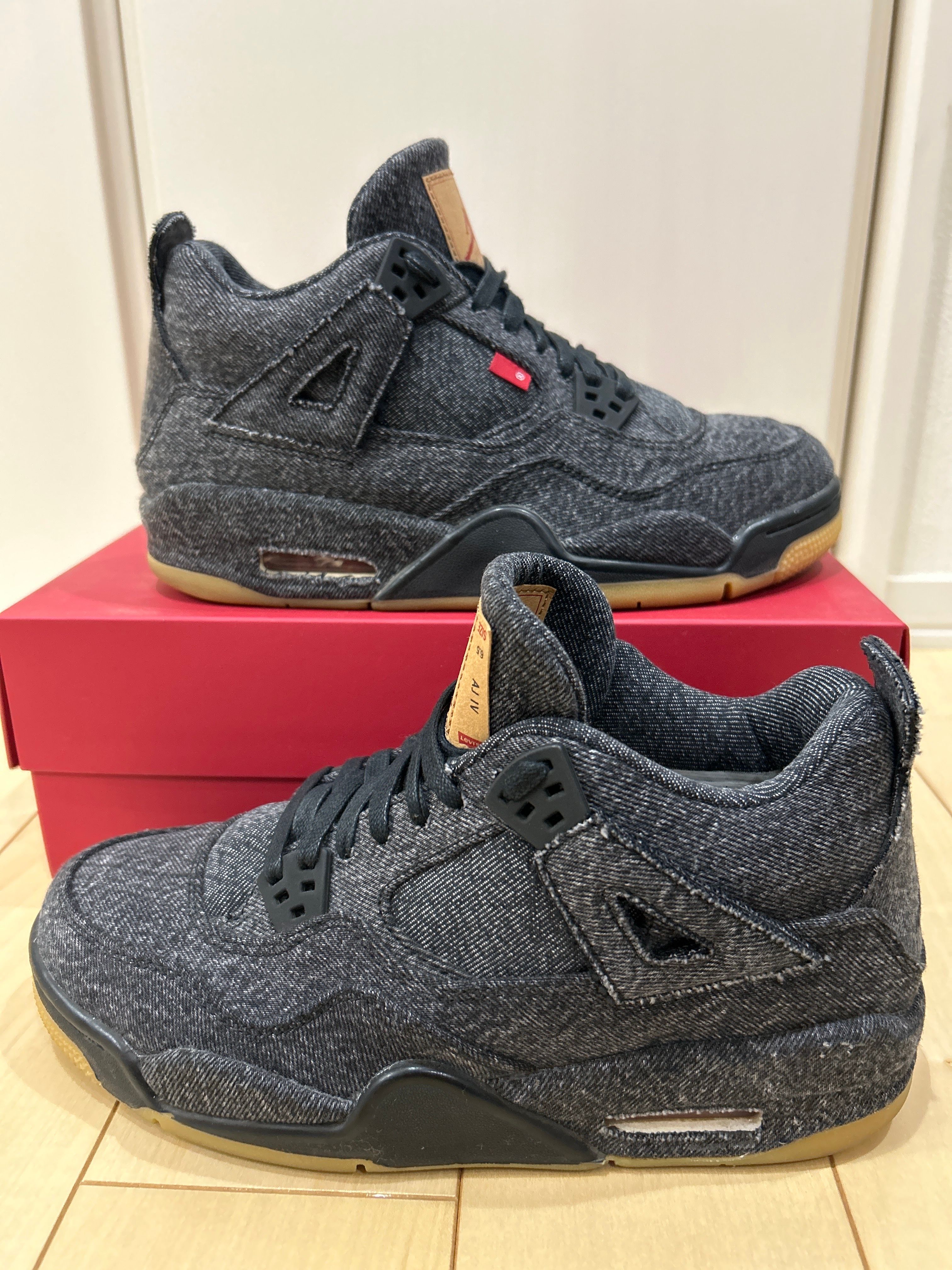 Nike × Levi's Air Jordan 4 "Black Denim" (Tag: ®)