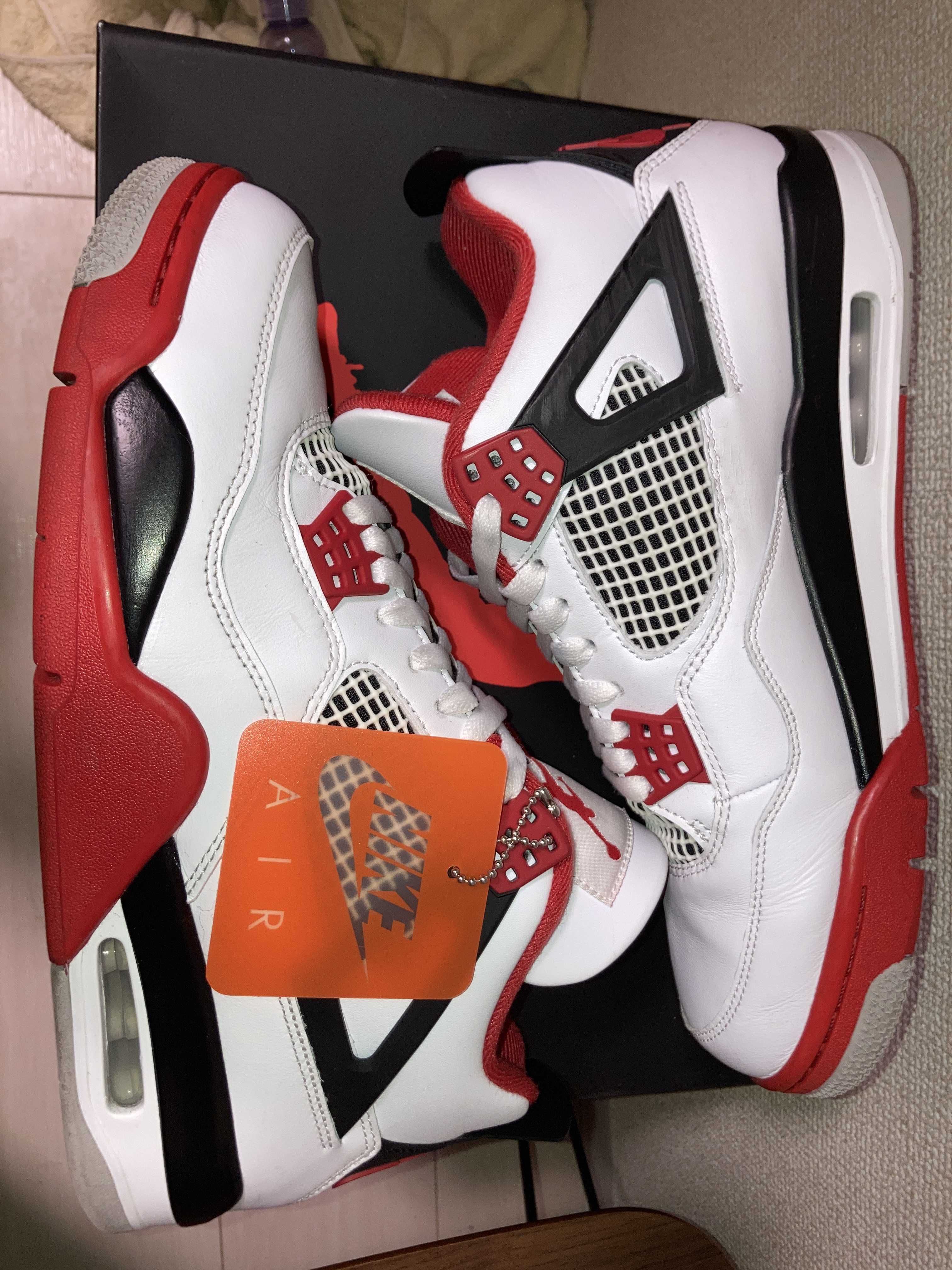 Nike Air Jordan 4 Retro OG "Fire Red" (2020)
