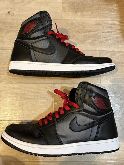 Nike Air Jordan 1 Retro High OG "Black/Metallic Silver/Gym Red"