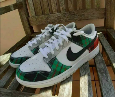 Nike Dunk Low "Plaid"