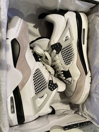 Nike Air Jordan 4 "Military Black"