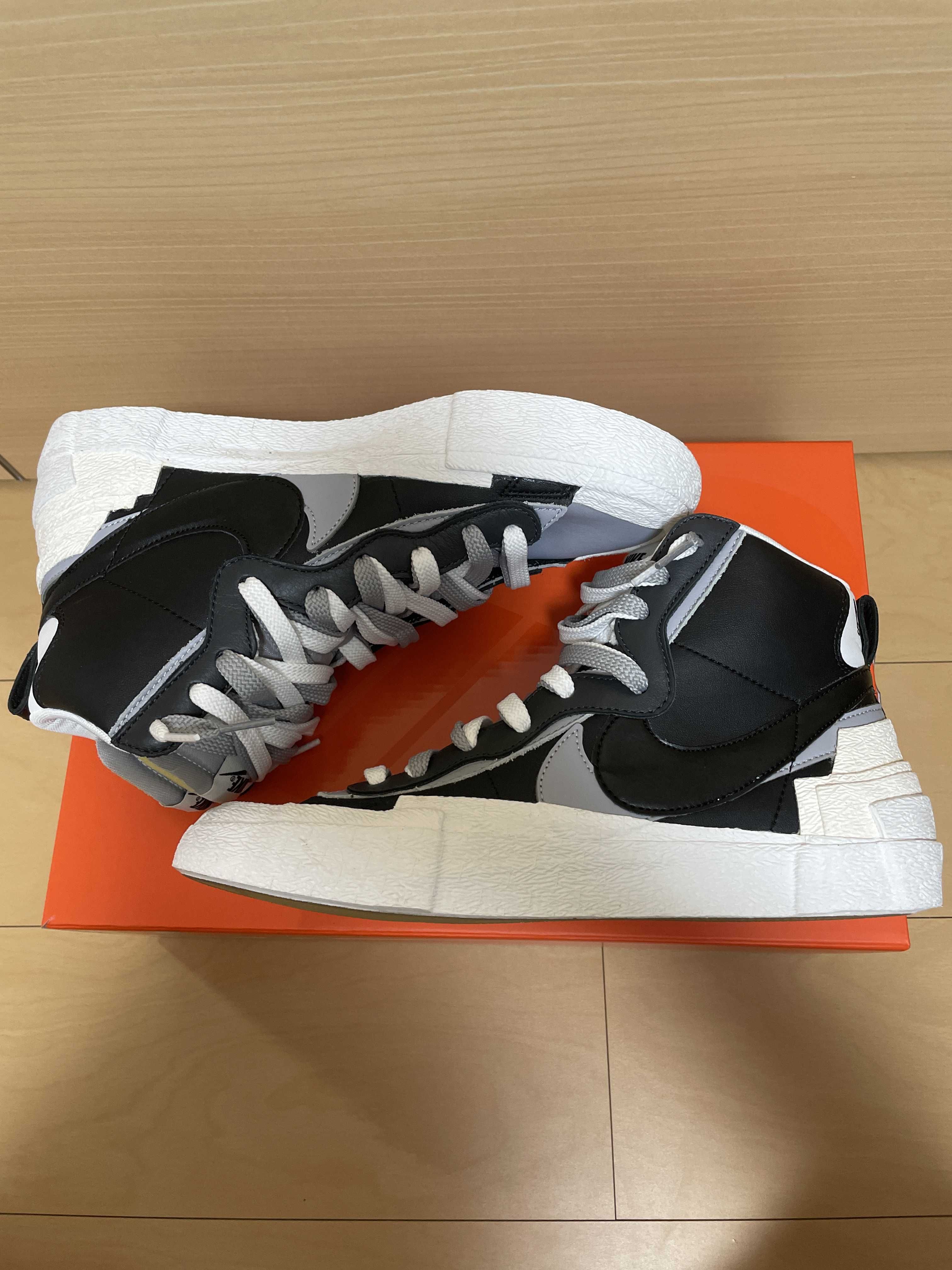 sacai × NIKE BLAZER MID "BLACK/WOLF GREY/WHITE"