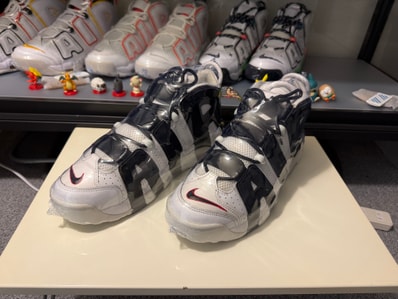 NIKE AIR MORE UPTEMPO "WHITE/BLACK/UNIVERSITY RED"(2020)