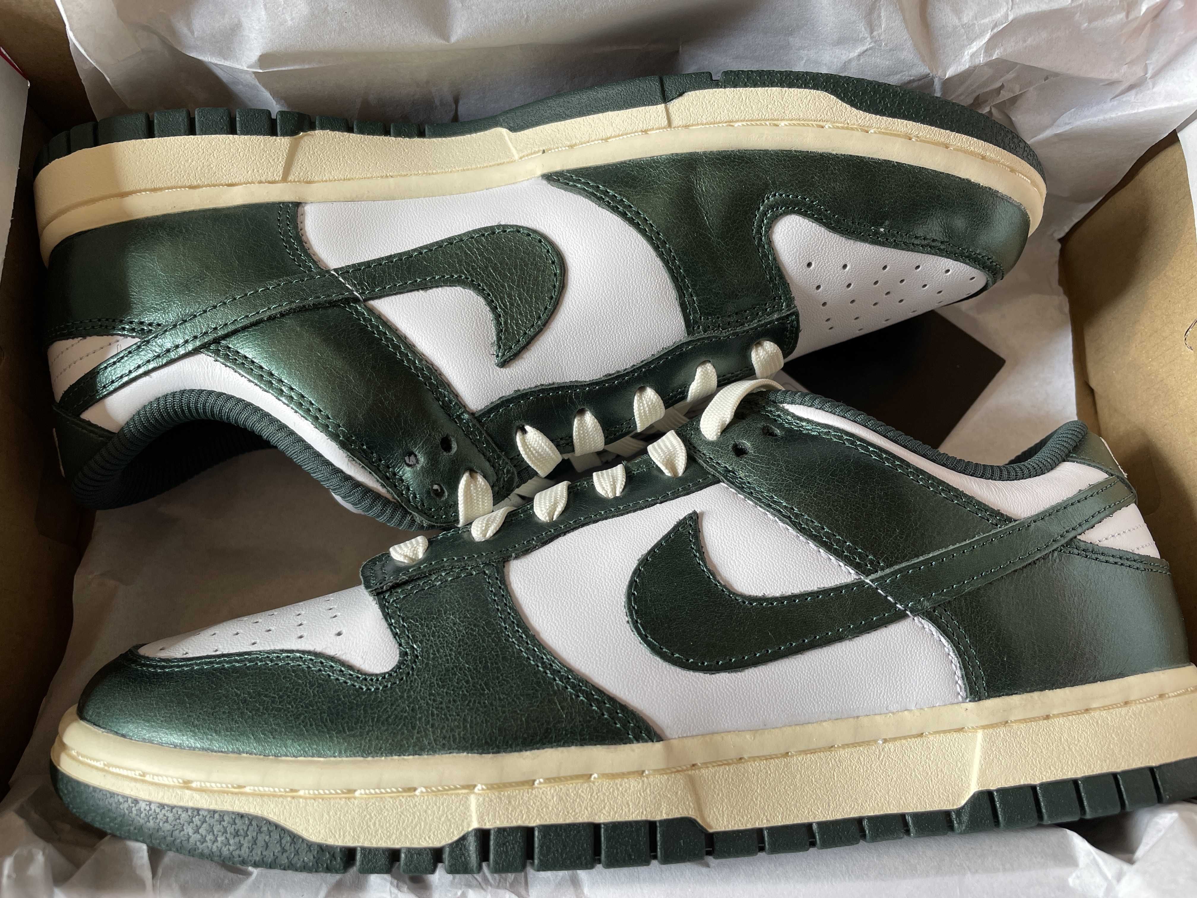 Nike Women's Dunk Low "Vintage Green"