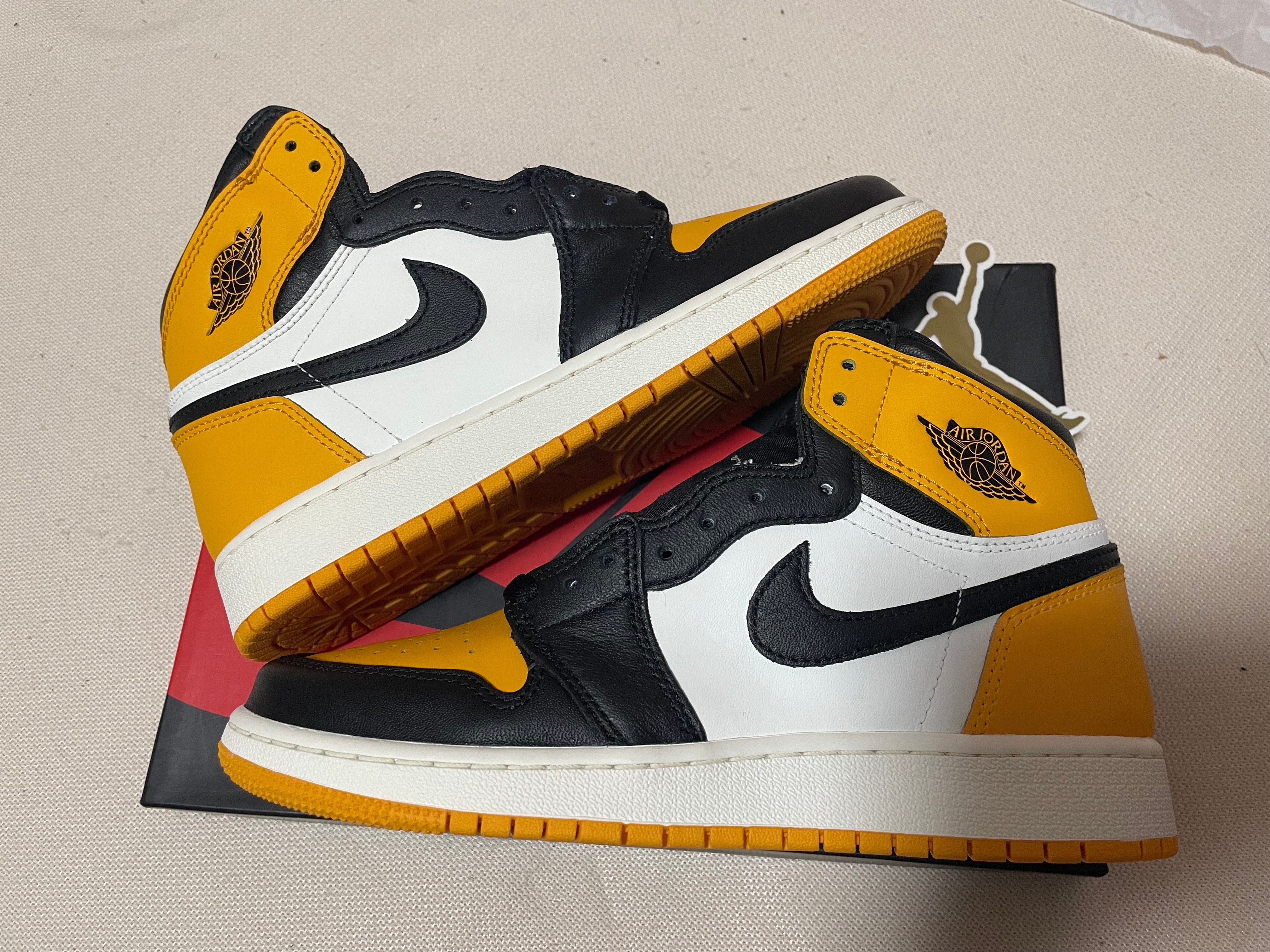 Nike GS Air Jordan 1 Retro High OG "Taxi"