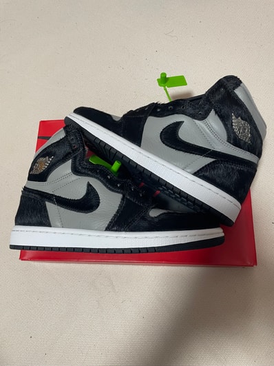 Nike Women's Air Jordan 1 Retro High OG "Medium Grey"