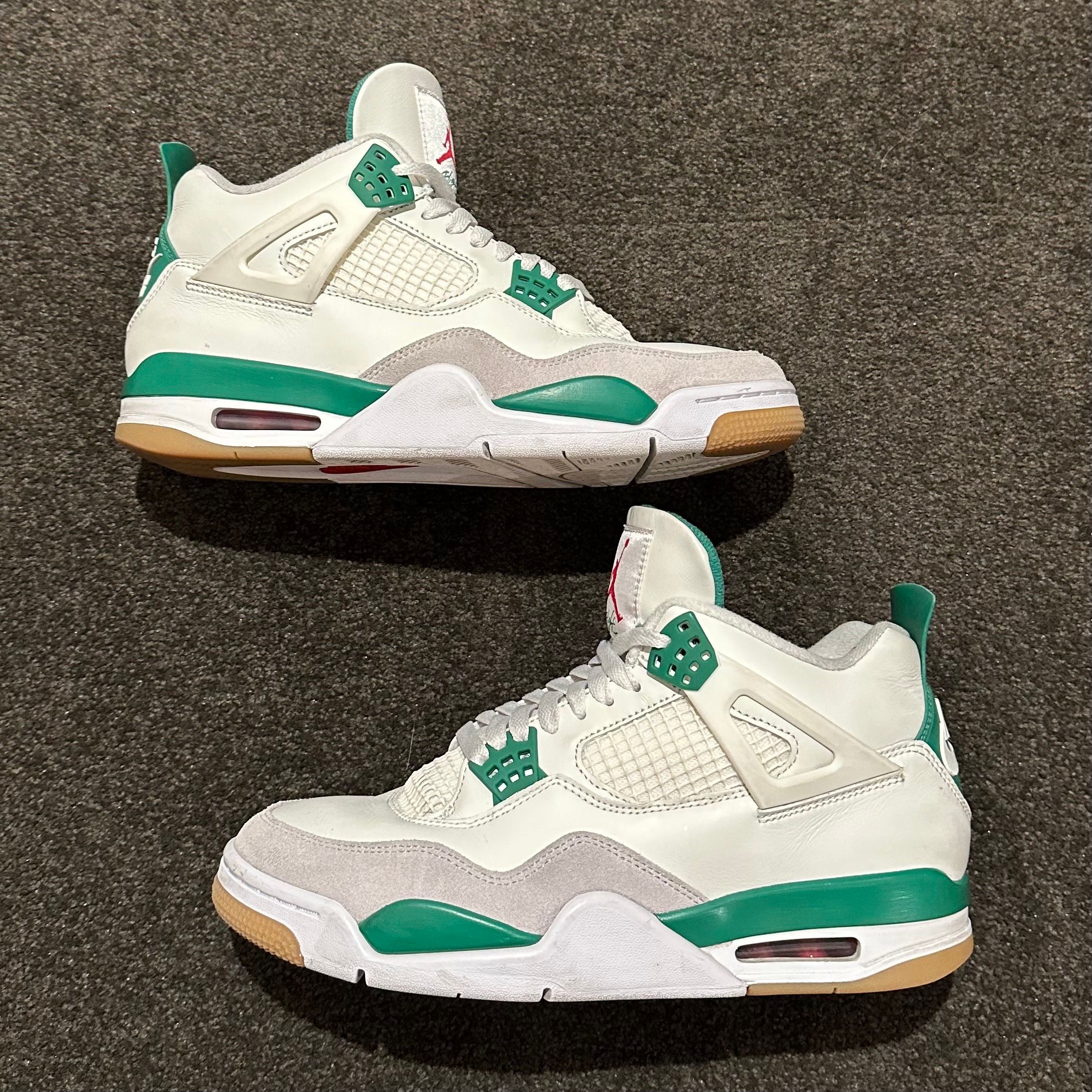 Nike SB × Air Jordan 4 Retro SP "Pine Green"