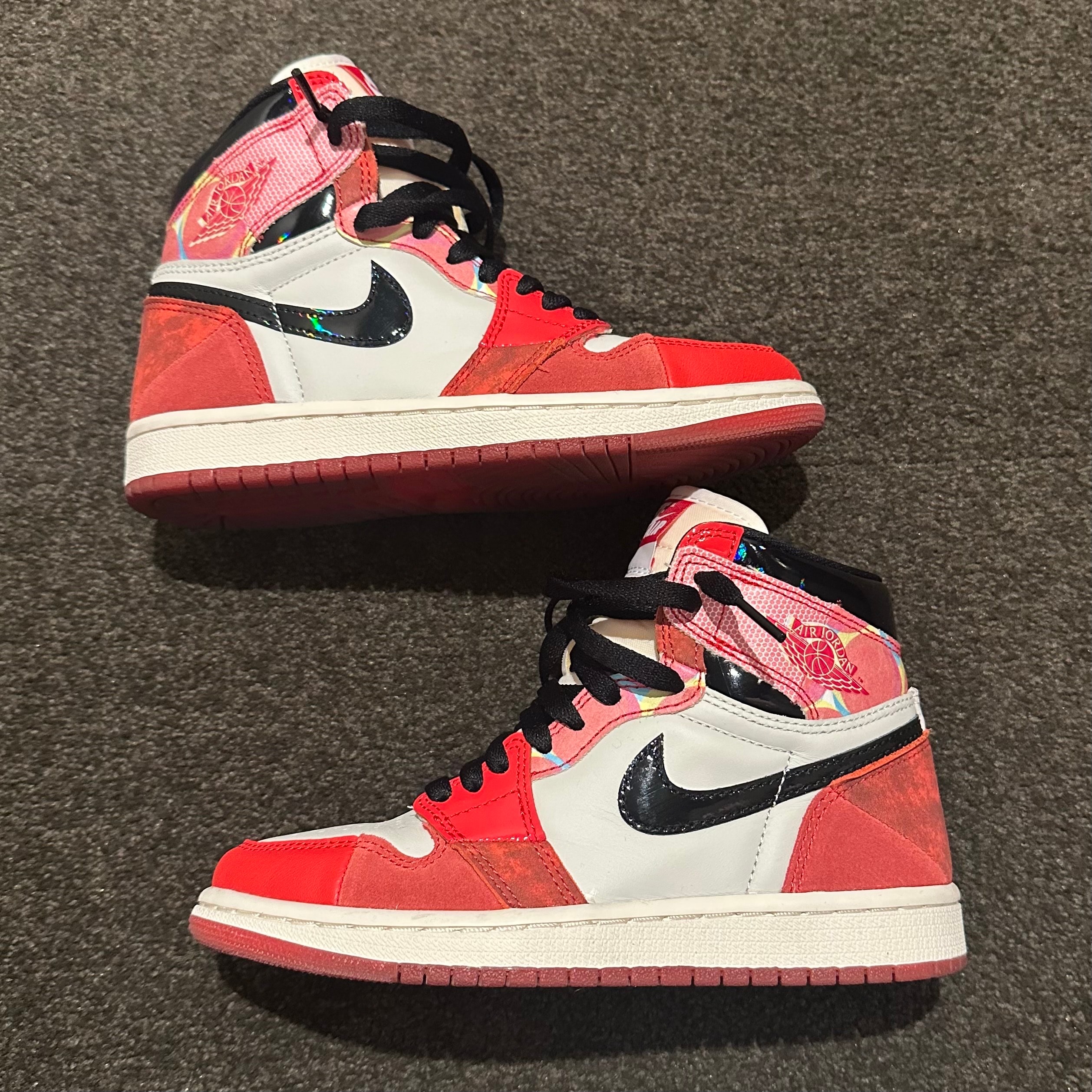 Spider-Man × Nike Air Jordan 1 Retro High OG SP "Spider-Man: Across the Spider-Verse/University Red"