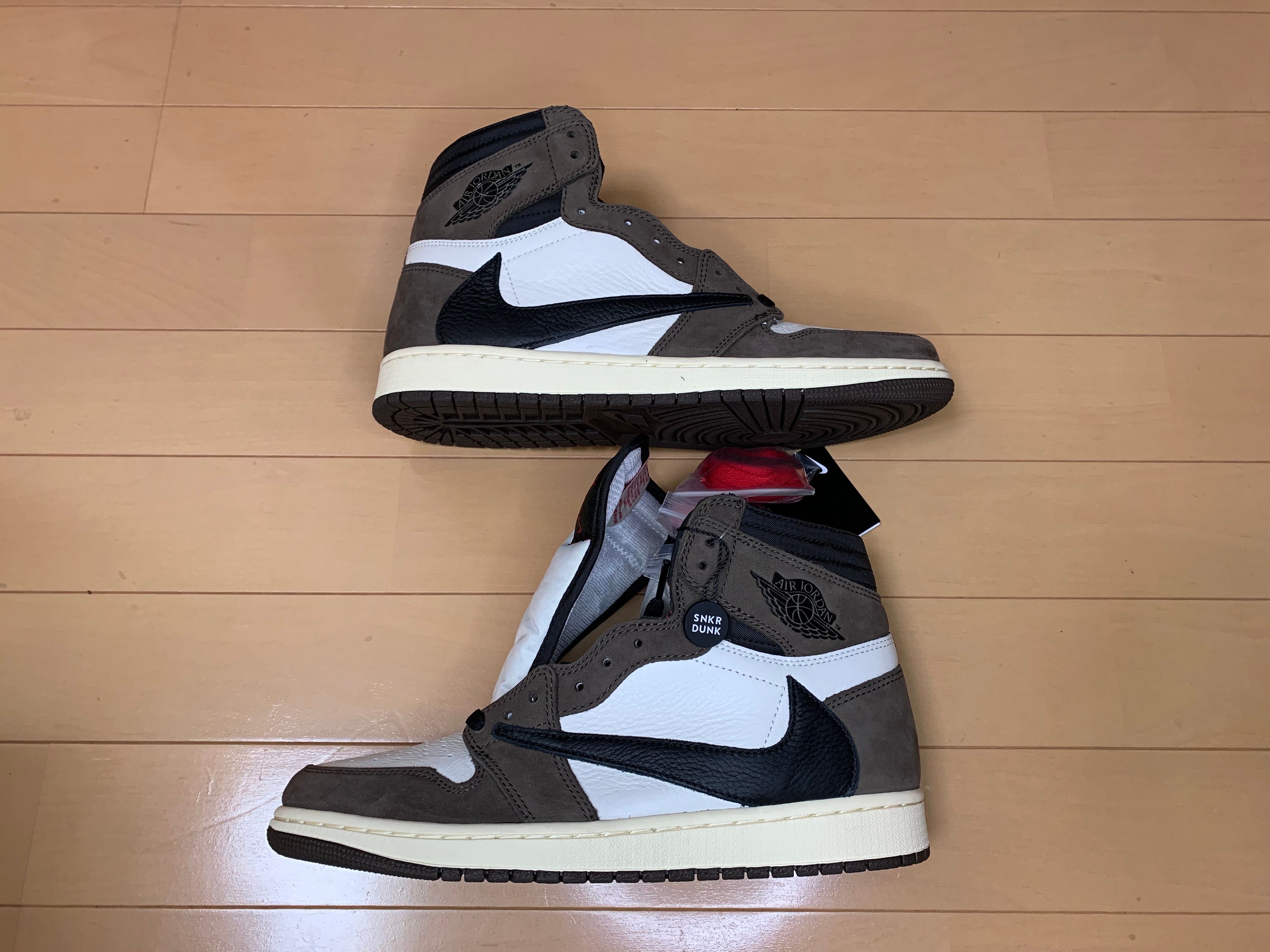 Travis Scott × Nike Air Jordan 1 Retro High OG TS SP "Sail/Dark Mocha"