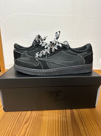 Travis Scott × Nike Air Jordan 1 Low OG SP "Black Phantom"