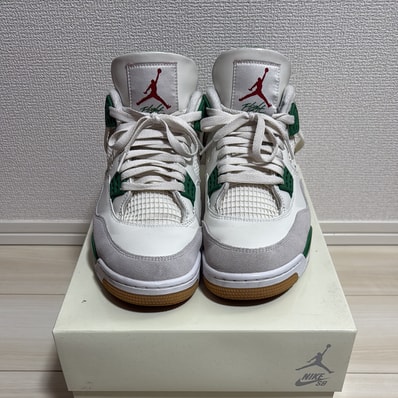 Nike SB × Air Jordan 4 Retro SP "Pine Green"