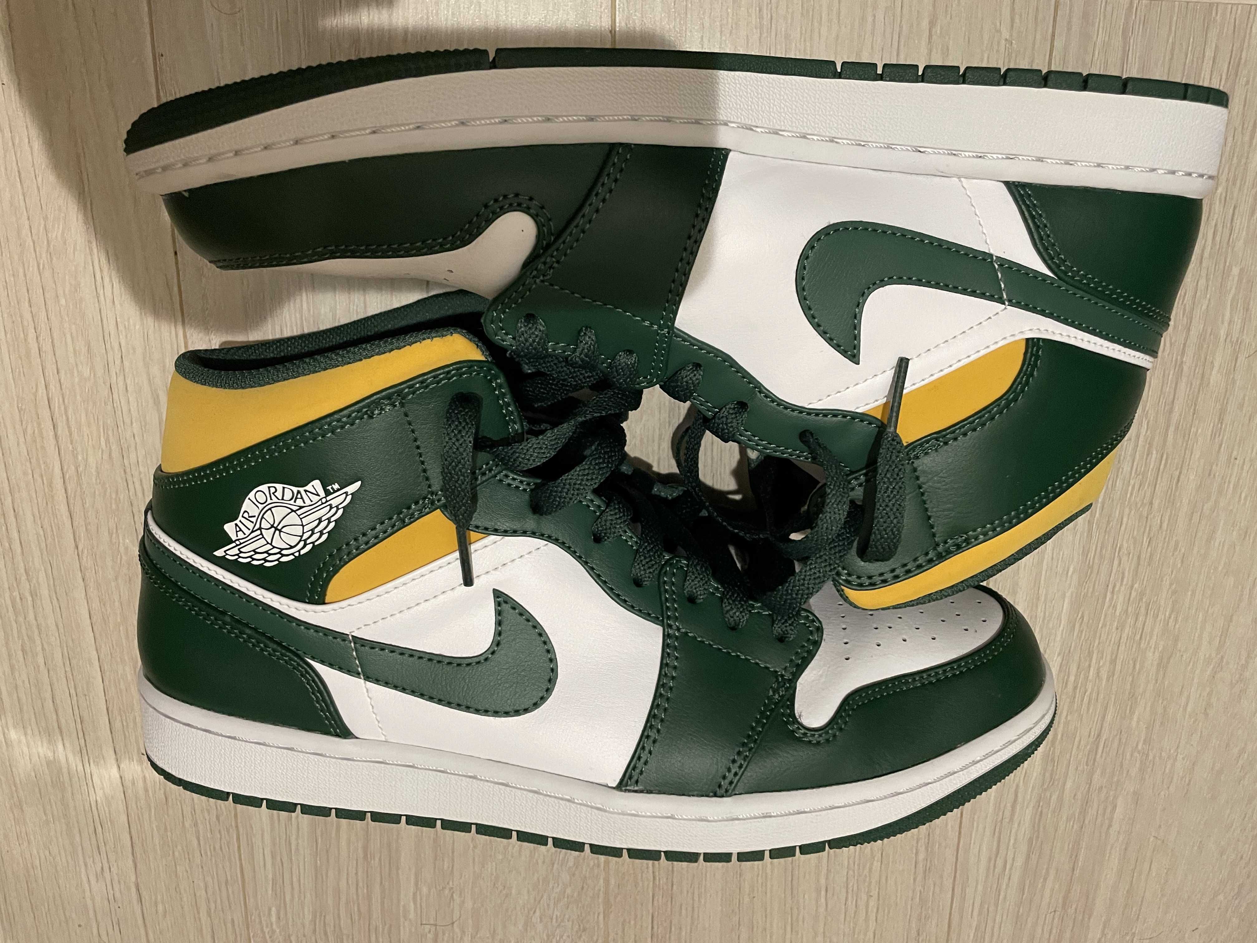 Nike Air Jordan 1 Mid "Seattle Supersonics" 