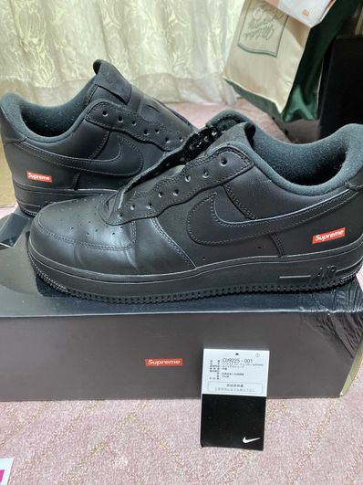 Supreme × Nike Air Force 1 Low "Black"