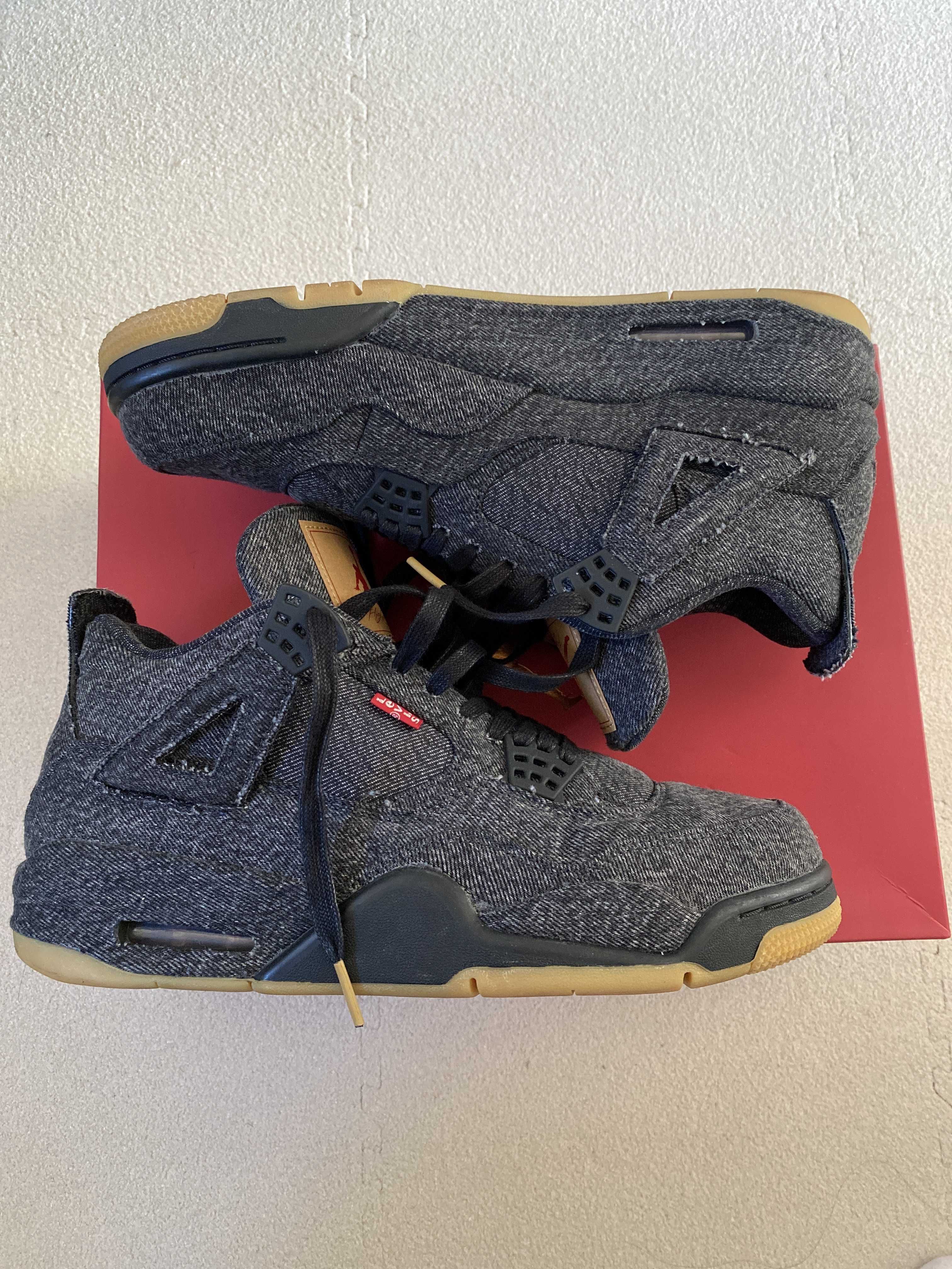 Nike × Levi's Air Jordan 4 "Black Denim" (Tag: LEVIS®)