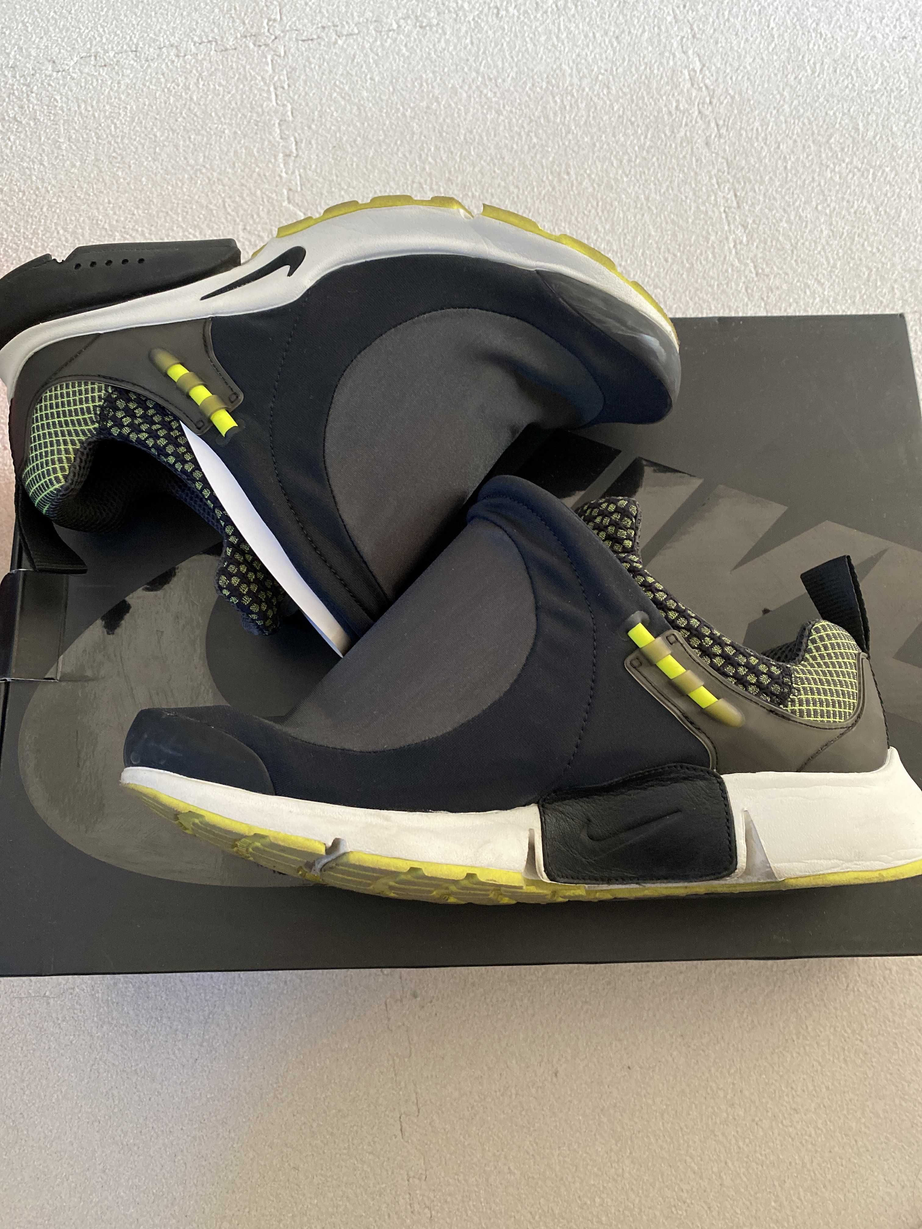 COMME des GARCONS × Nike Presto Foot Tent "Black"