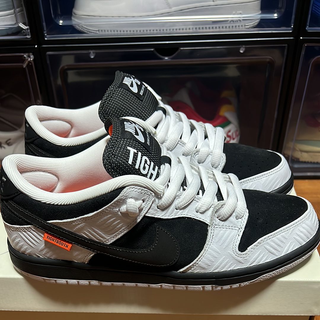 TIGHTBOOTH × Nike SB Dunk Low Pro QS "Black and White"