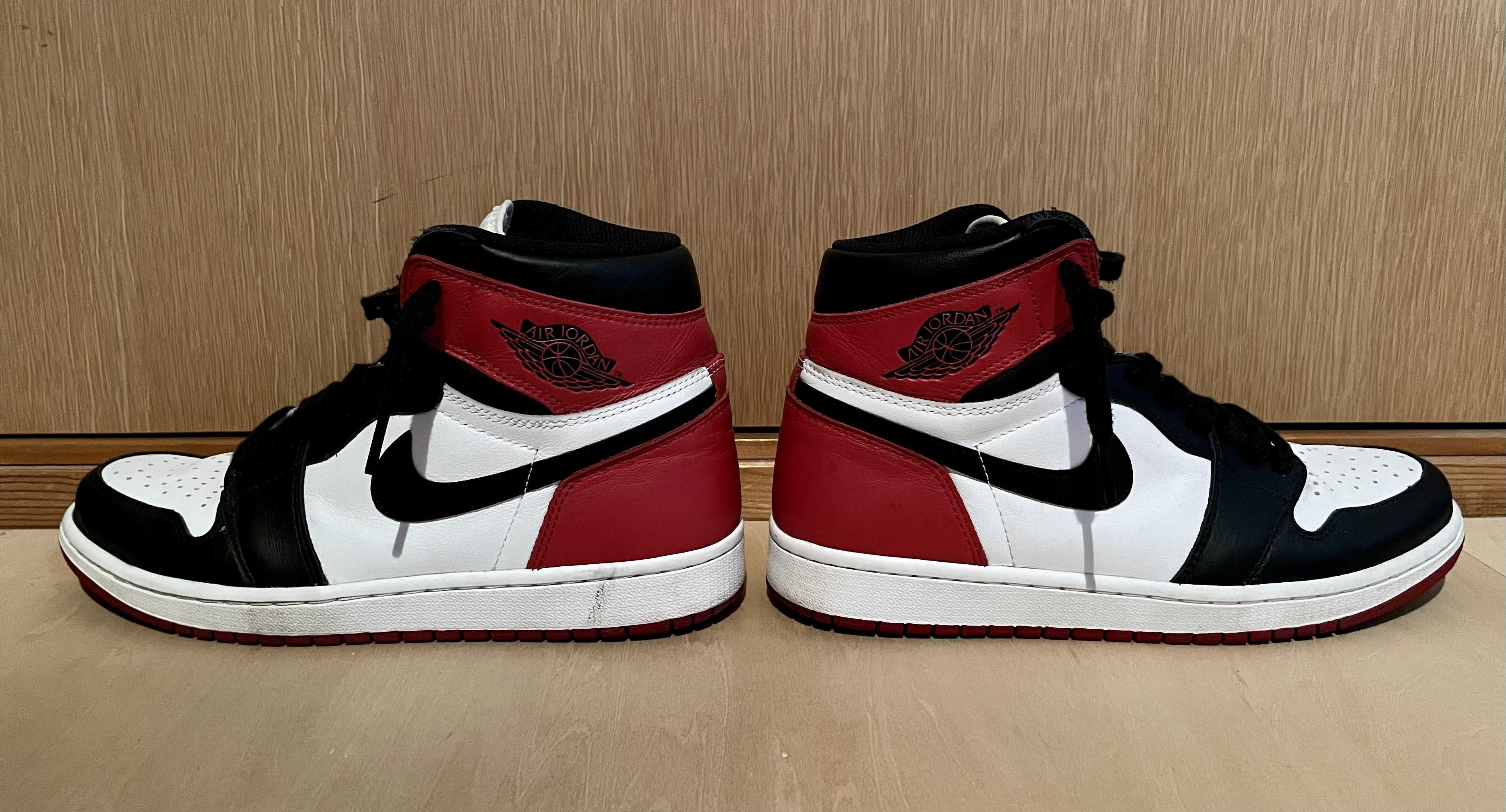 Nike Air Jordan 1 Retro High OG "Black Toe"(2016)