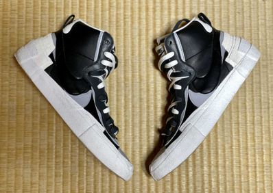 sacai × NIKE BLAZER MID "BLACK/WOLF GREY/WHITE"