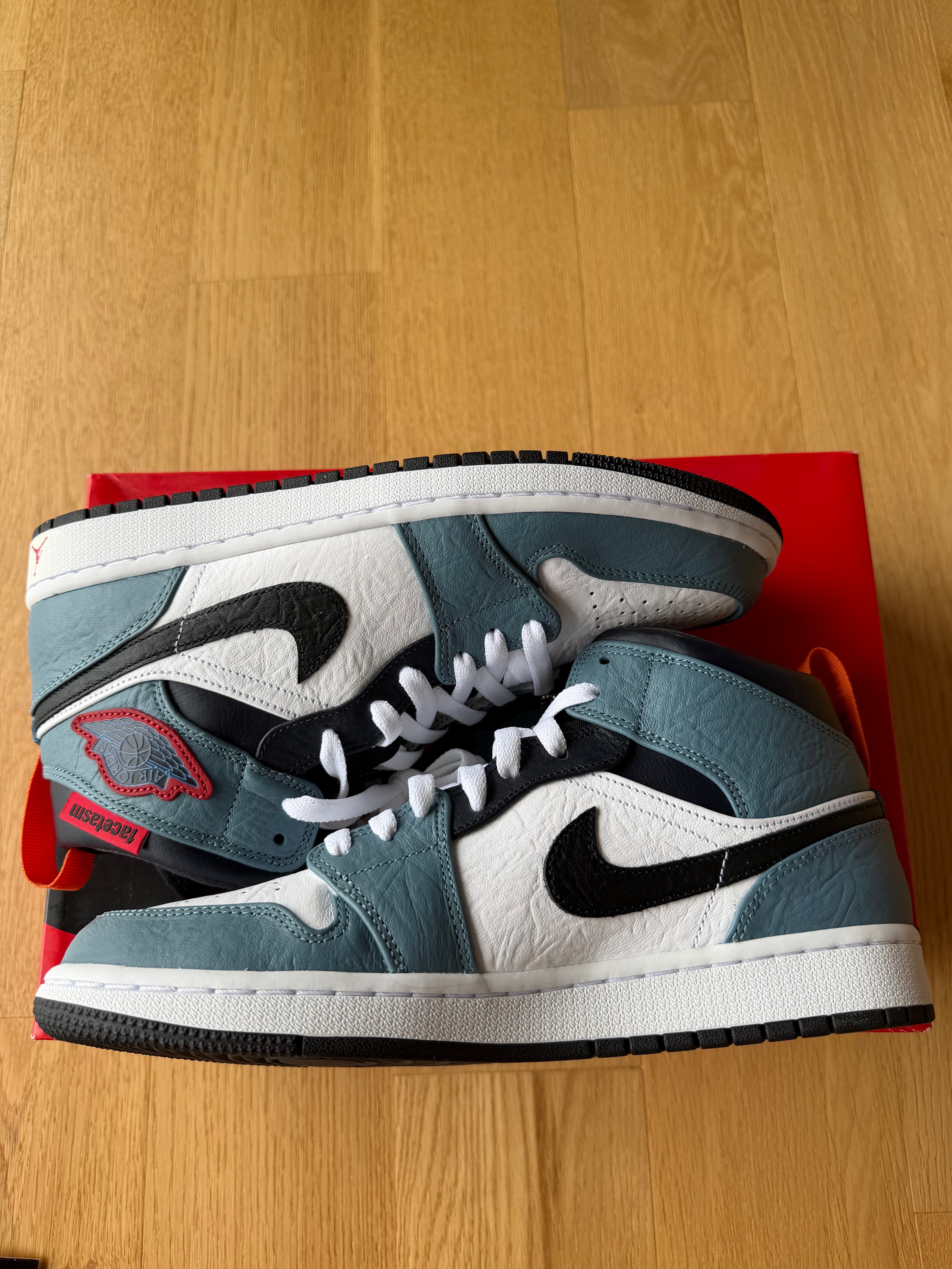 FACETASM × Nike Air Jordan 1 Mid "White/Navy"