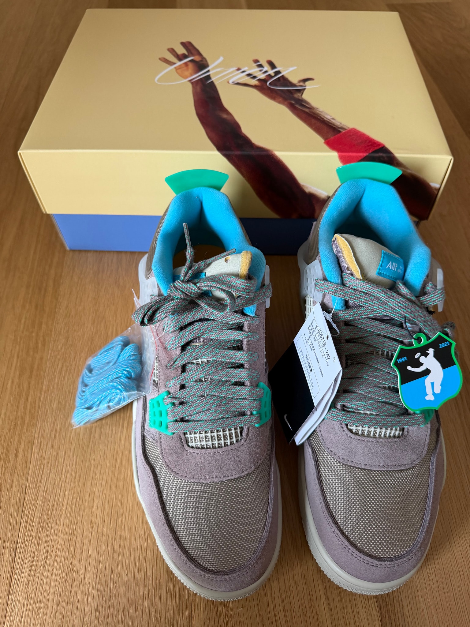 UNION × Nike Air Jordan 4 SP "Taupe Haze"
