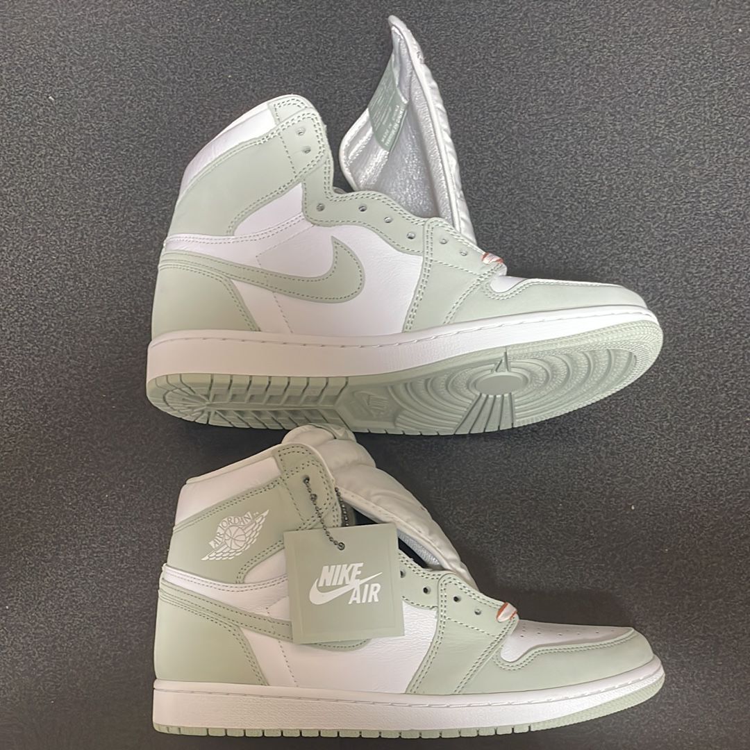 Nike Women's Air Jordan 1 High OG "Seafoam"