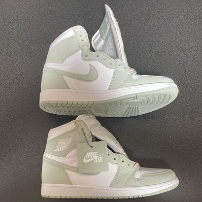 Nike Women's Air Jordan 1 High OG "Seafoam"