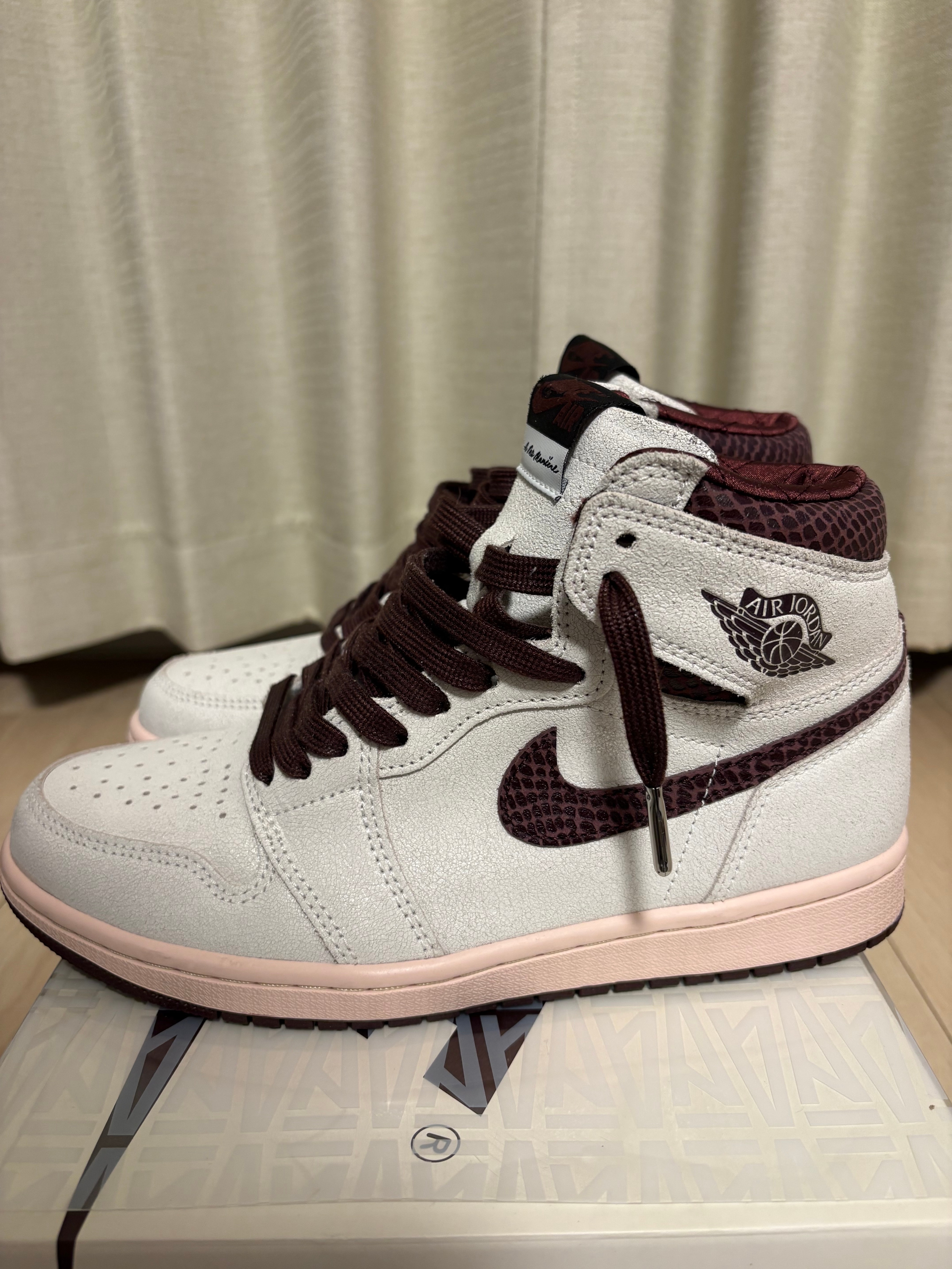 A Ma Maniere × Nike Air Jordan 1 Retro High OG "Sail and Burgundy"