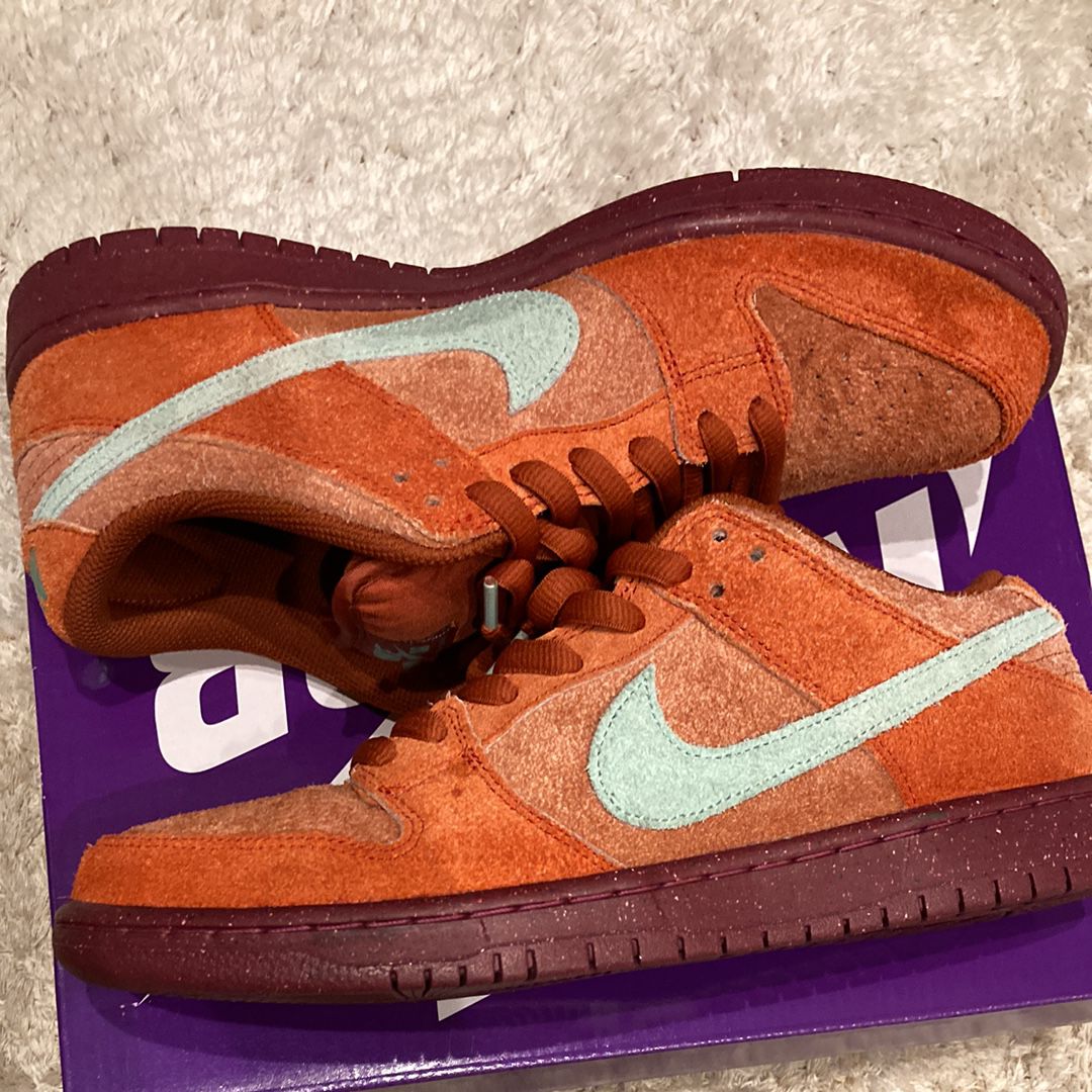 Nike SB Dunk Low Pro PRM "Mystic Red and Rosewood"