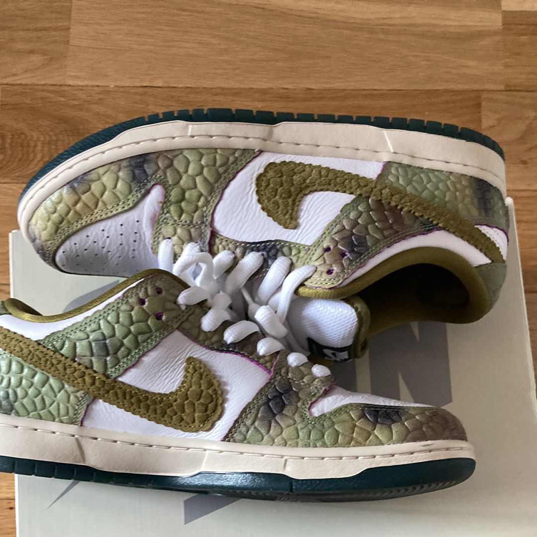 Alexis Sablone × Nike SB Dunk Low Pro "White and Pacific Moss"