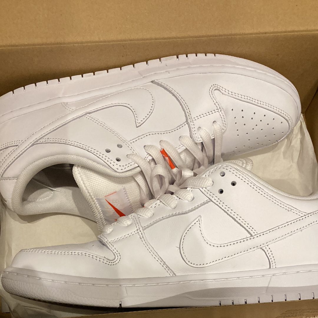 Nike SB Dunk Low Pro ISO "Triple White"