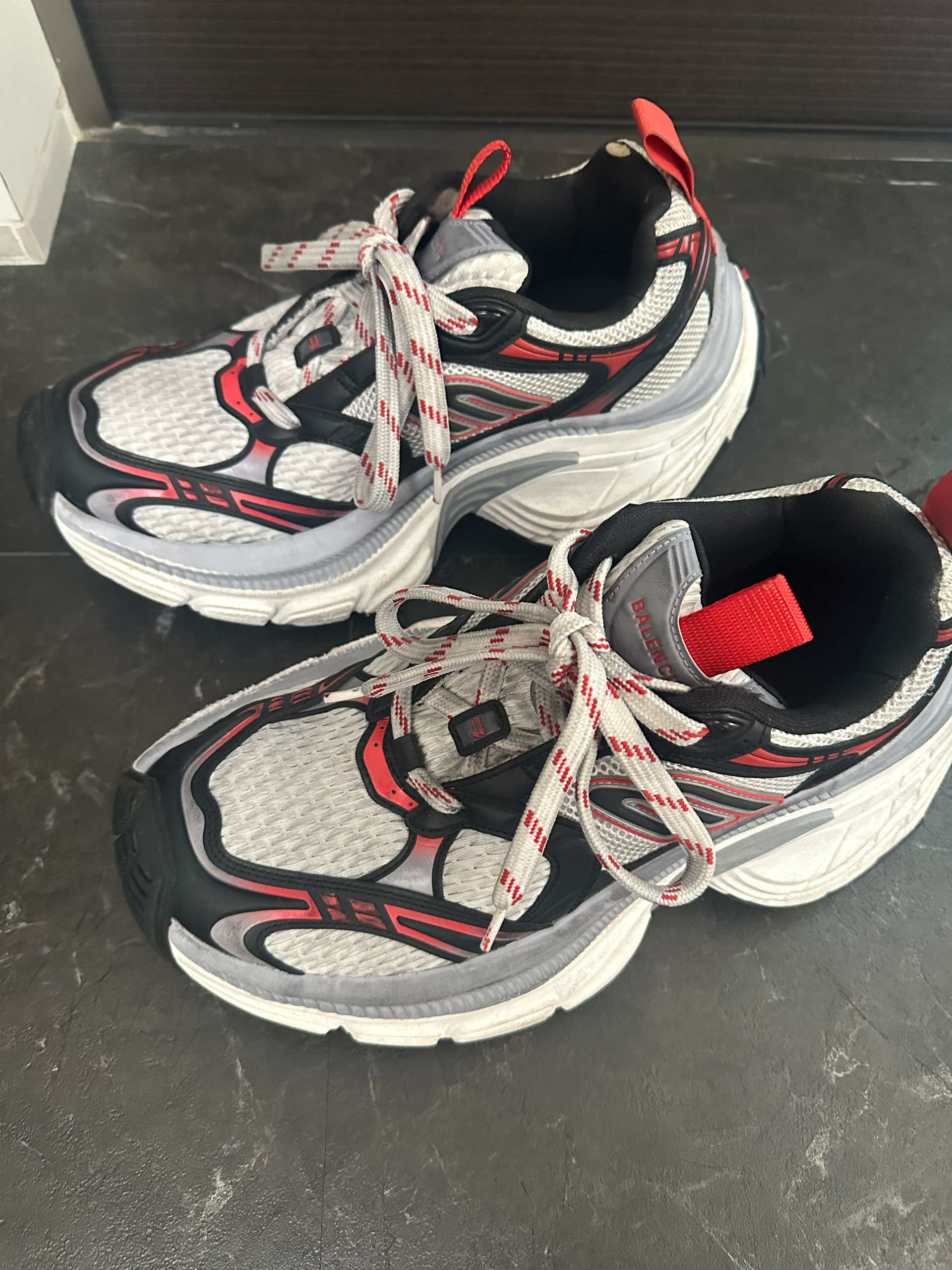 BALENCIAGA 10XL Sneaker "Grey/White/Red"