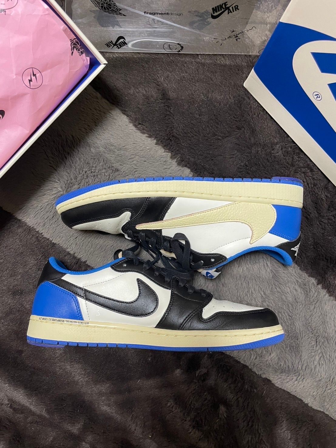 Travis Scott × fragment design × Nike Air Jordan 1 Low OG SP "Military Blue"