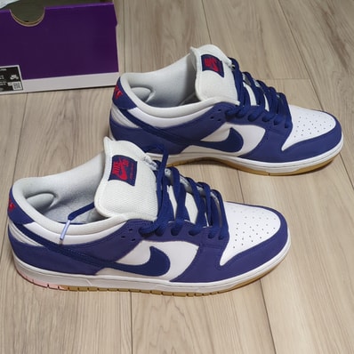 Nike SB Dunk Low "Los Angeles Dodgers/Deep Royal Blue"