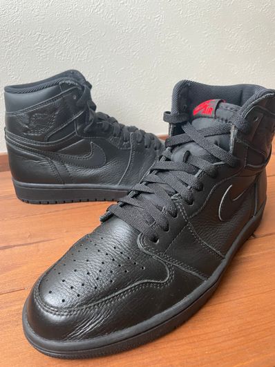 Air jordan 1 retro high og triple black deals